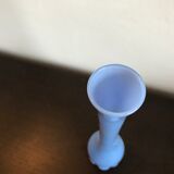 Blue soliflore in opaline