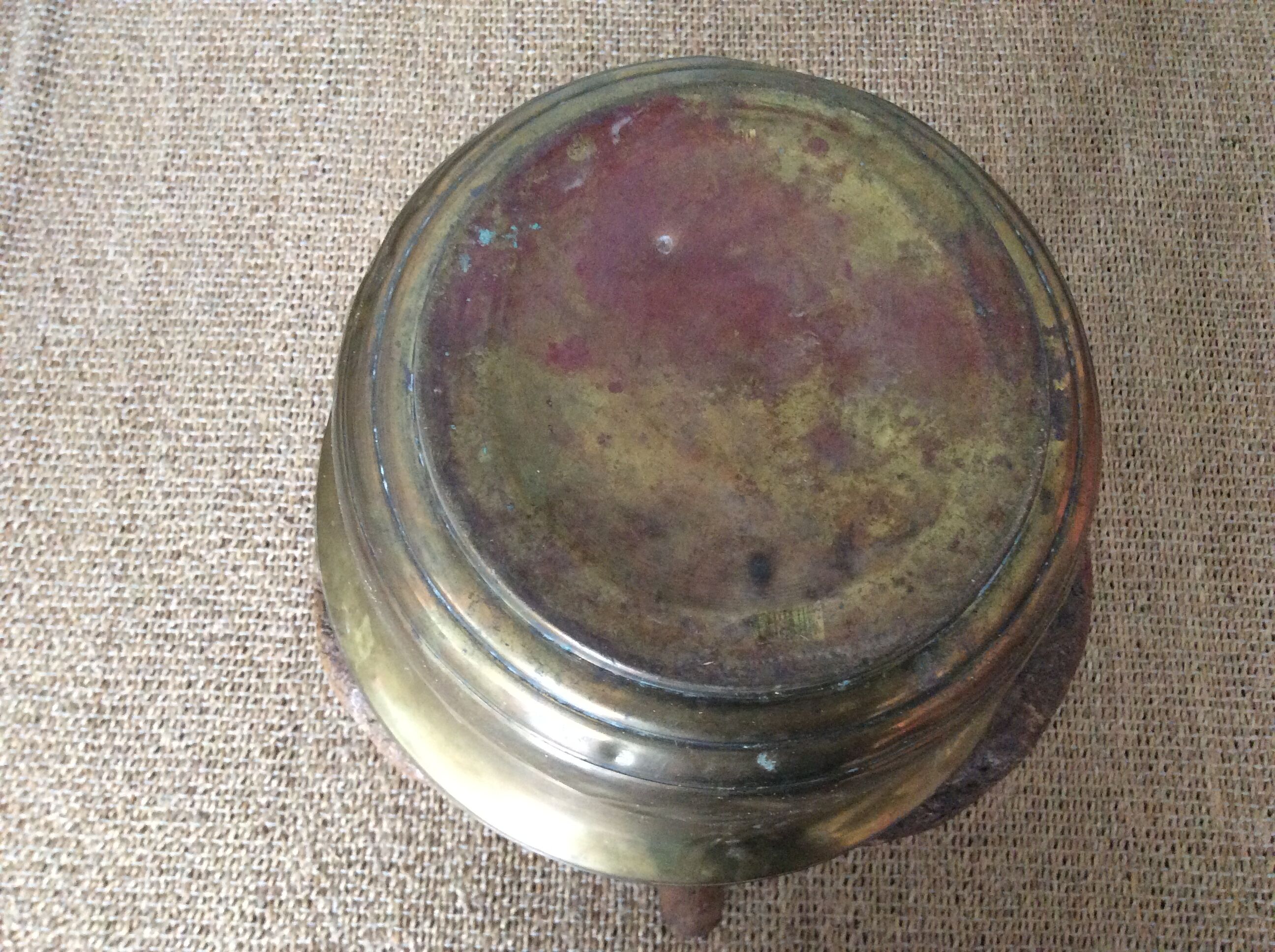 Cache pot en cuivre