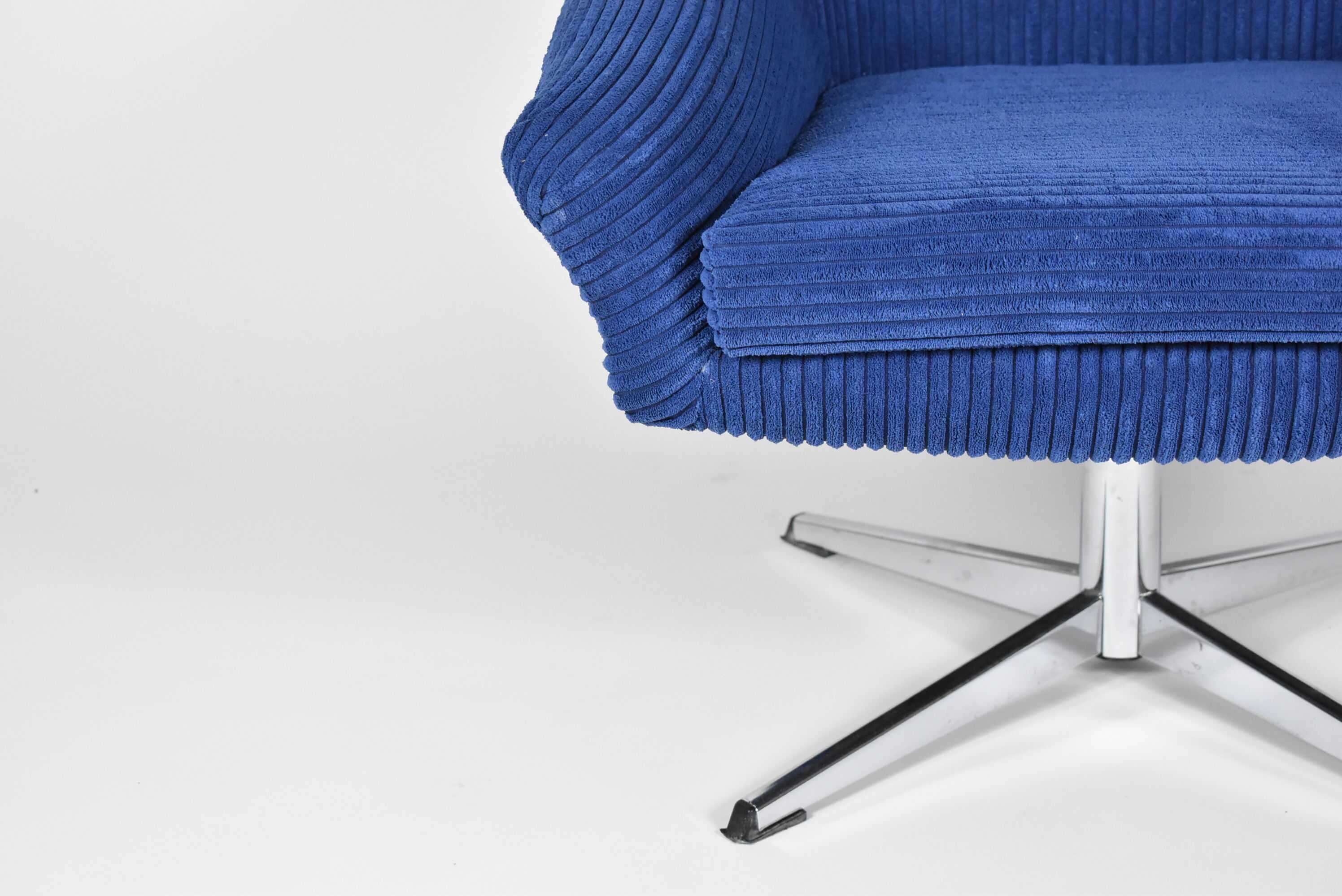 Vintage Cord armchair Shell, Deutsche Democratic Republic, DDR, 1960s, Blue