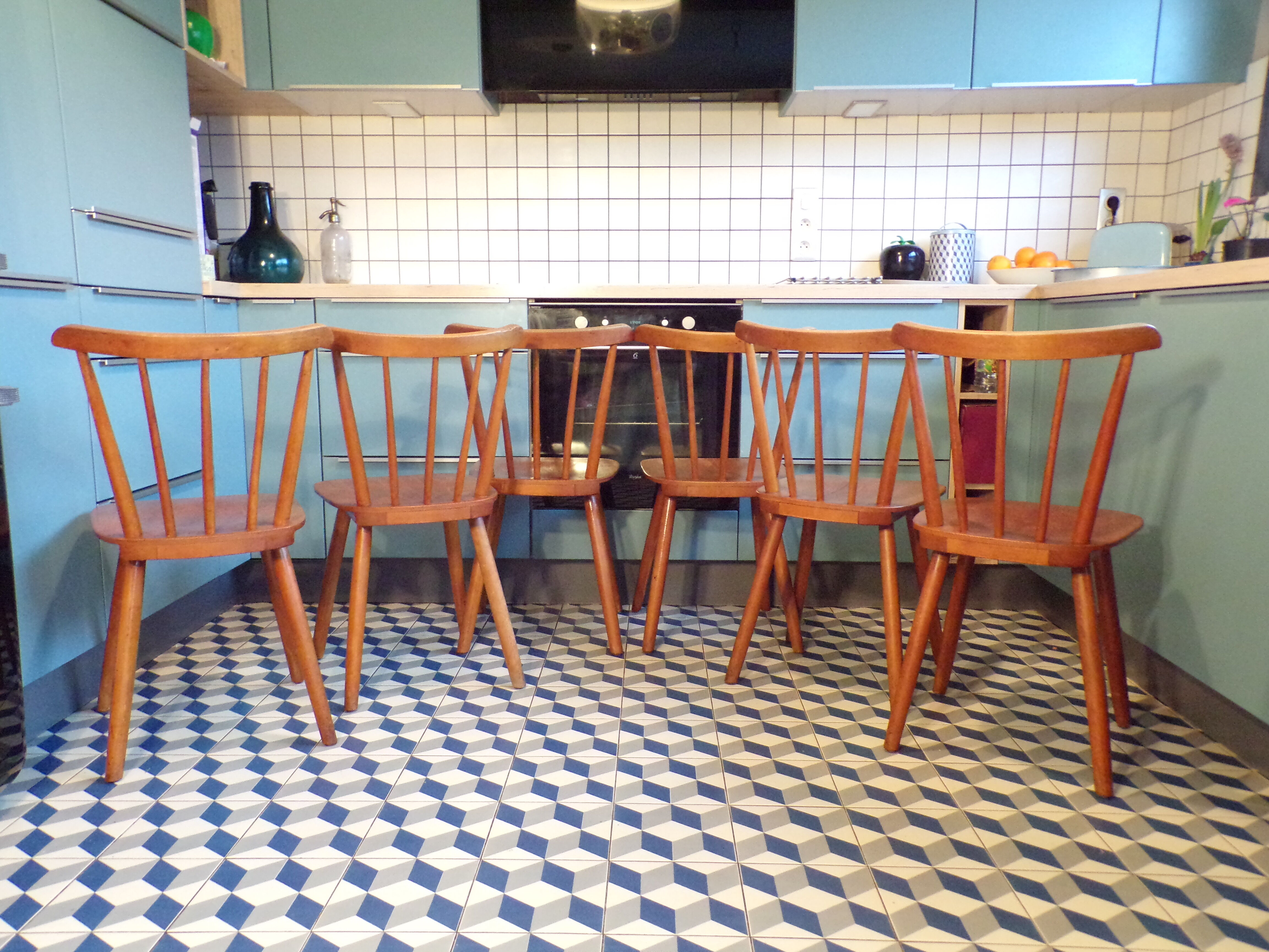 Set 6 Scandinavian chairs