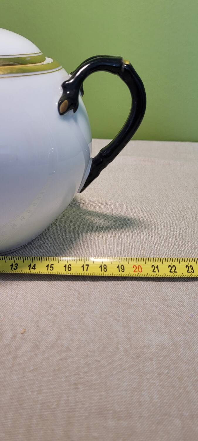 Coffee or tea service