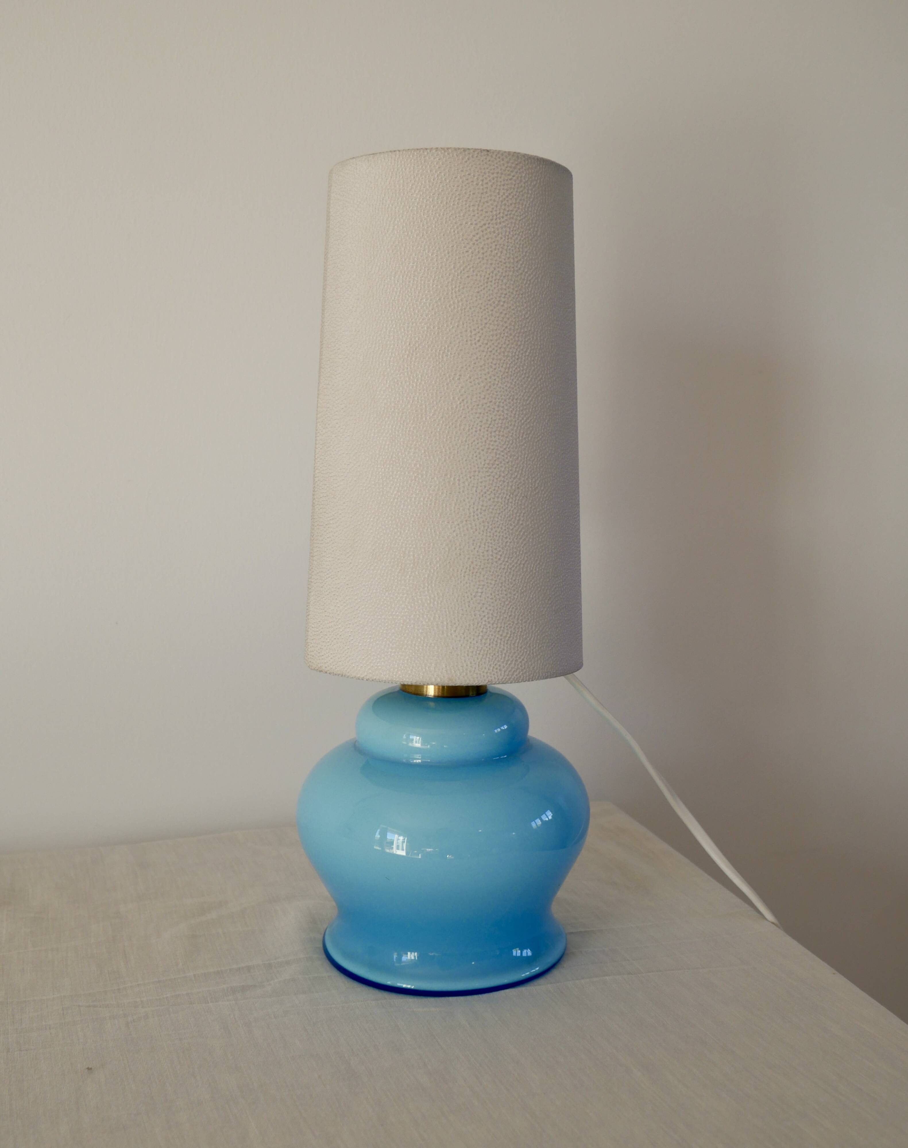 Lamp with blue opaline feet and textured conical lampshade 60s-70s