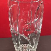 Vase vintage geometric pattern