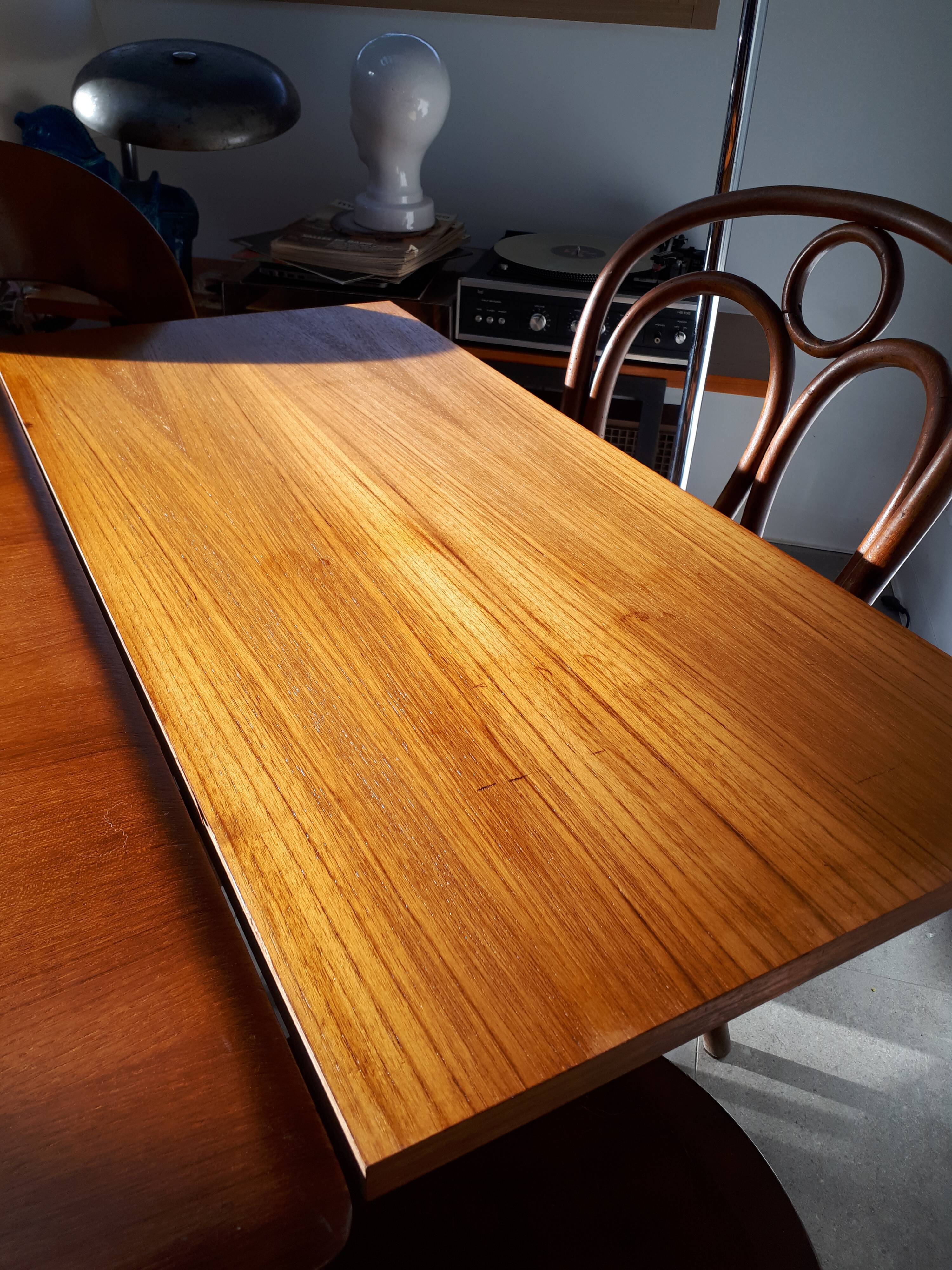 Thonet chair Number 19