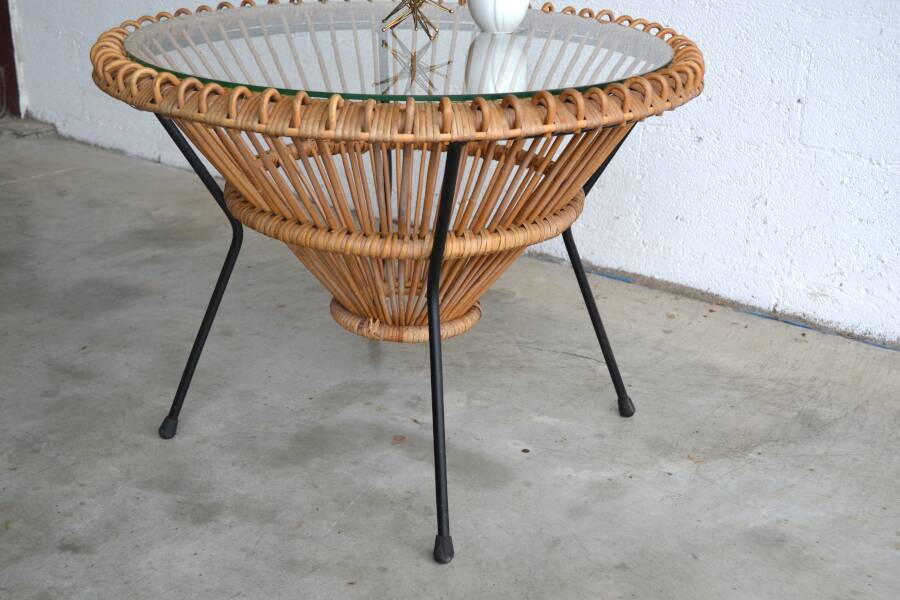 Italian rattan side table * D69 cm