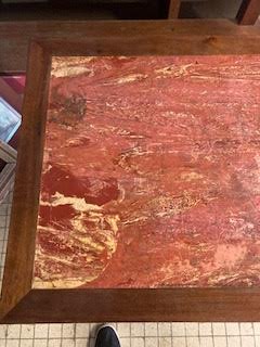 Table de bistrot carrée