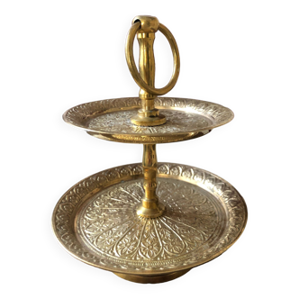 Brass display, oriental style