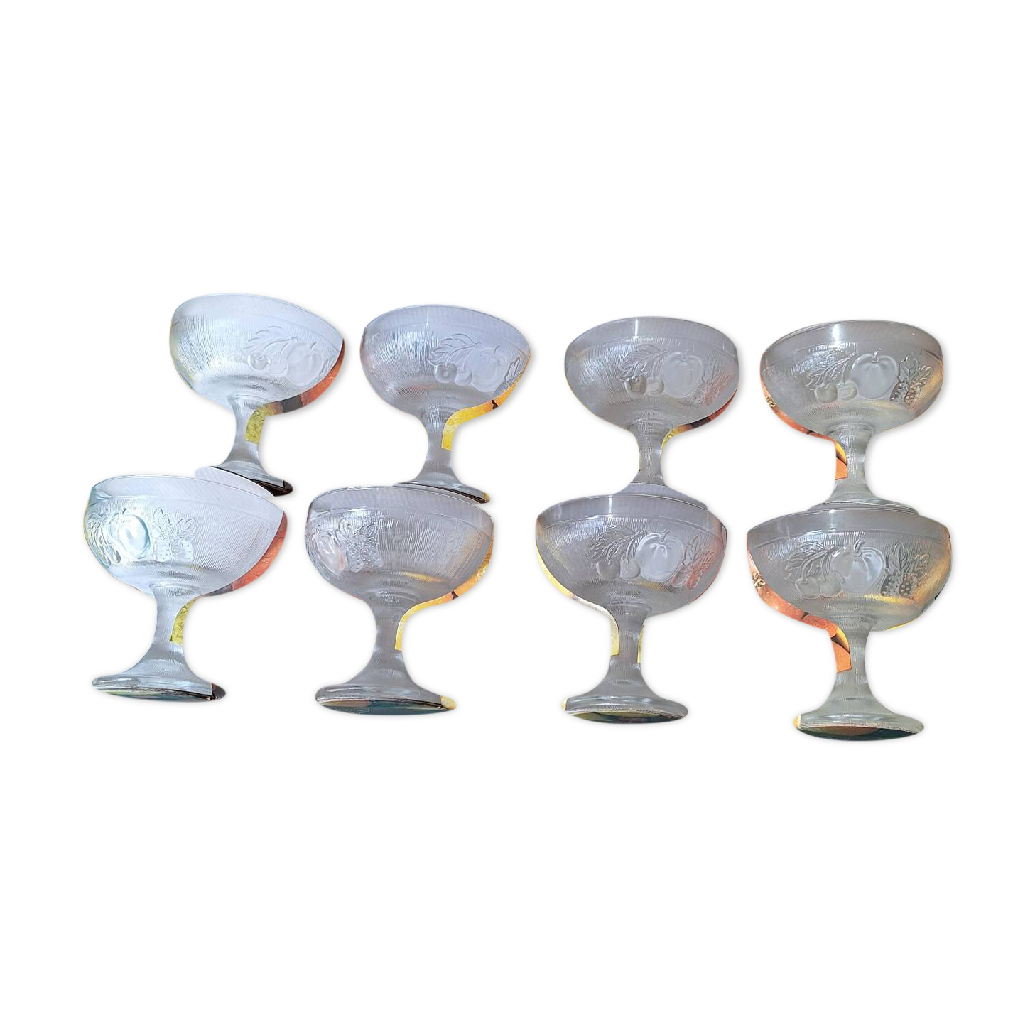 Set of 8 glass fruit salad bowls, ice cream cups, mousse.