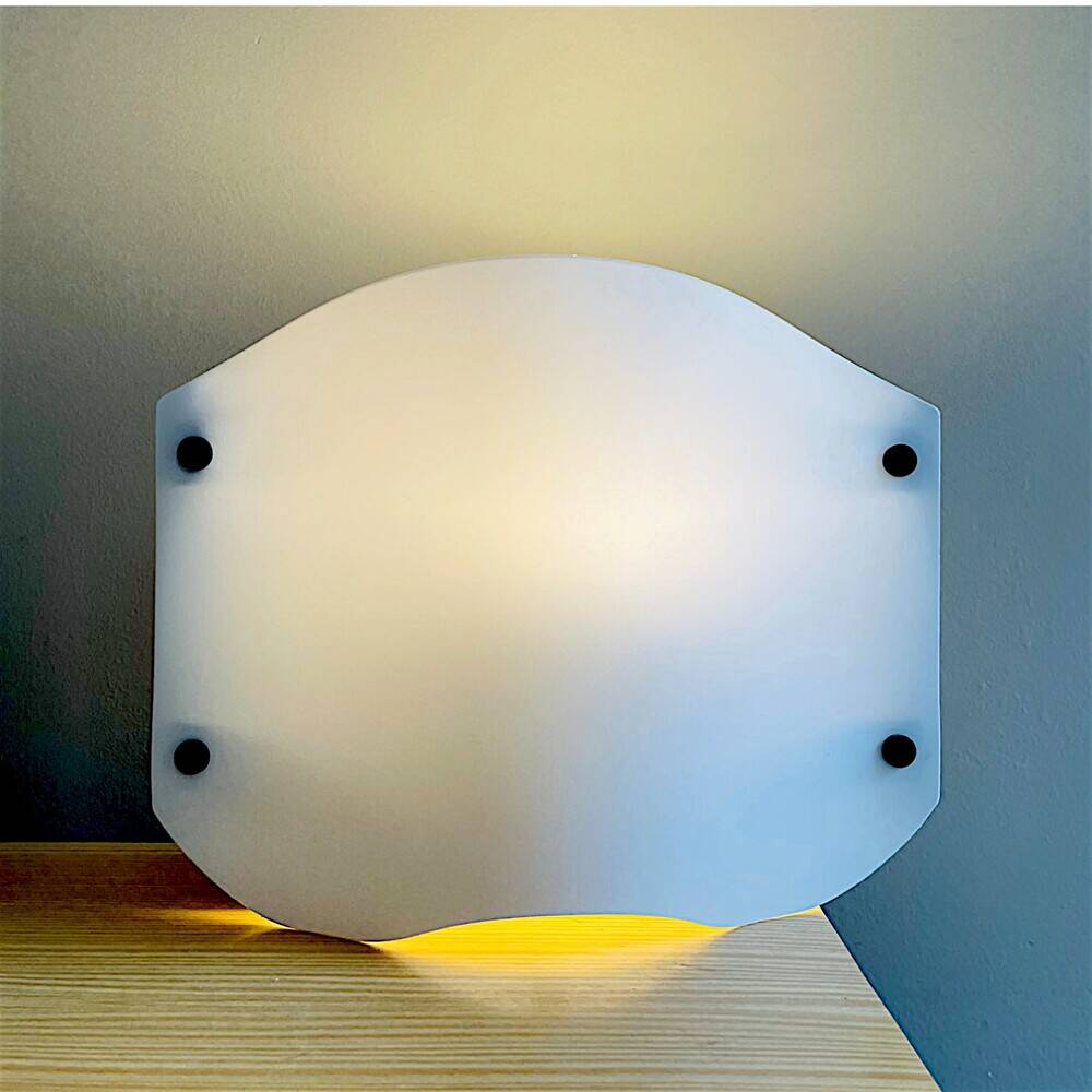 White acrylic table lamp Vela by Samuel Parker