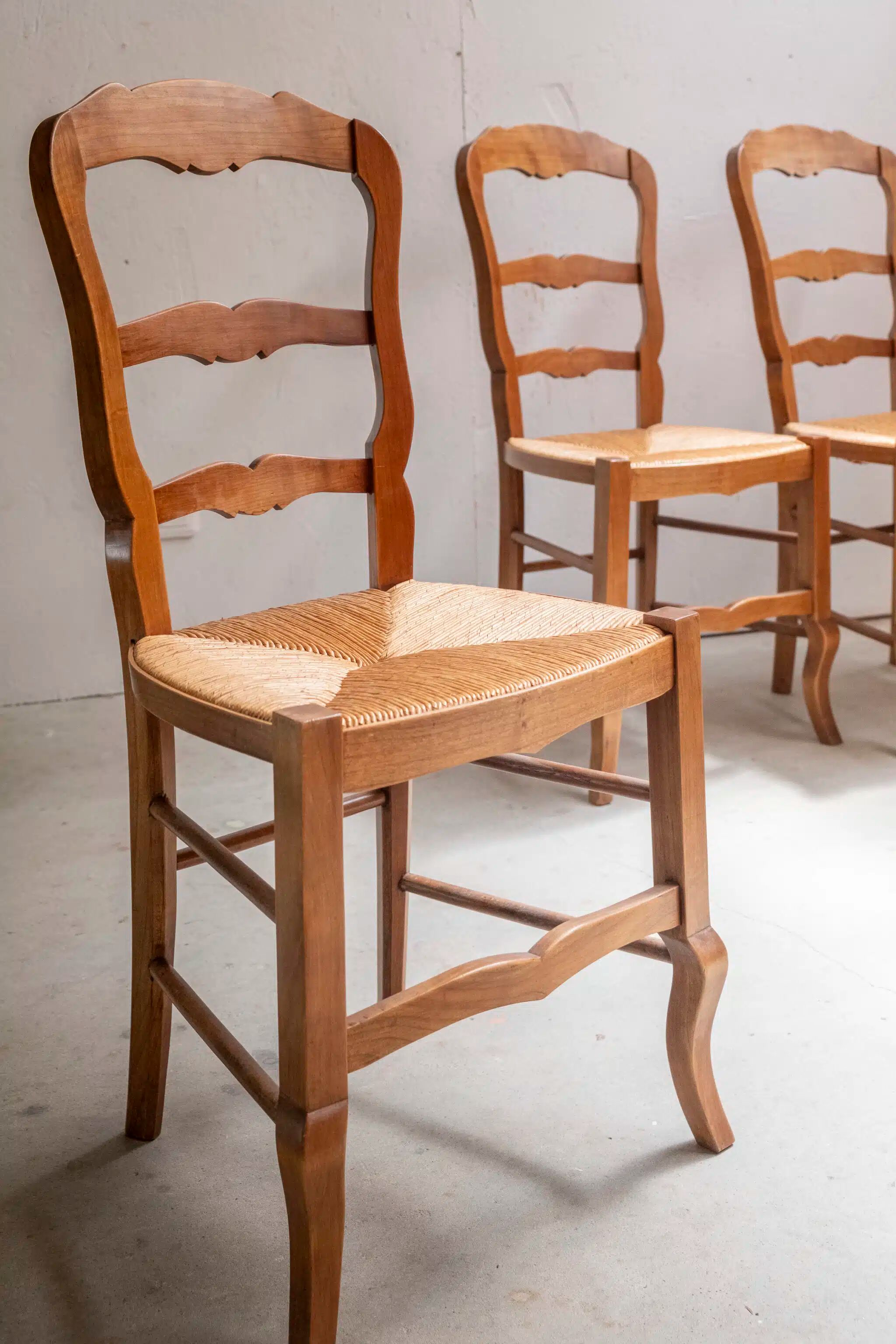 Chaise en bois « Lucile »