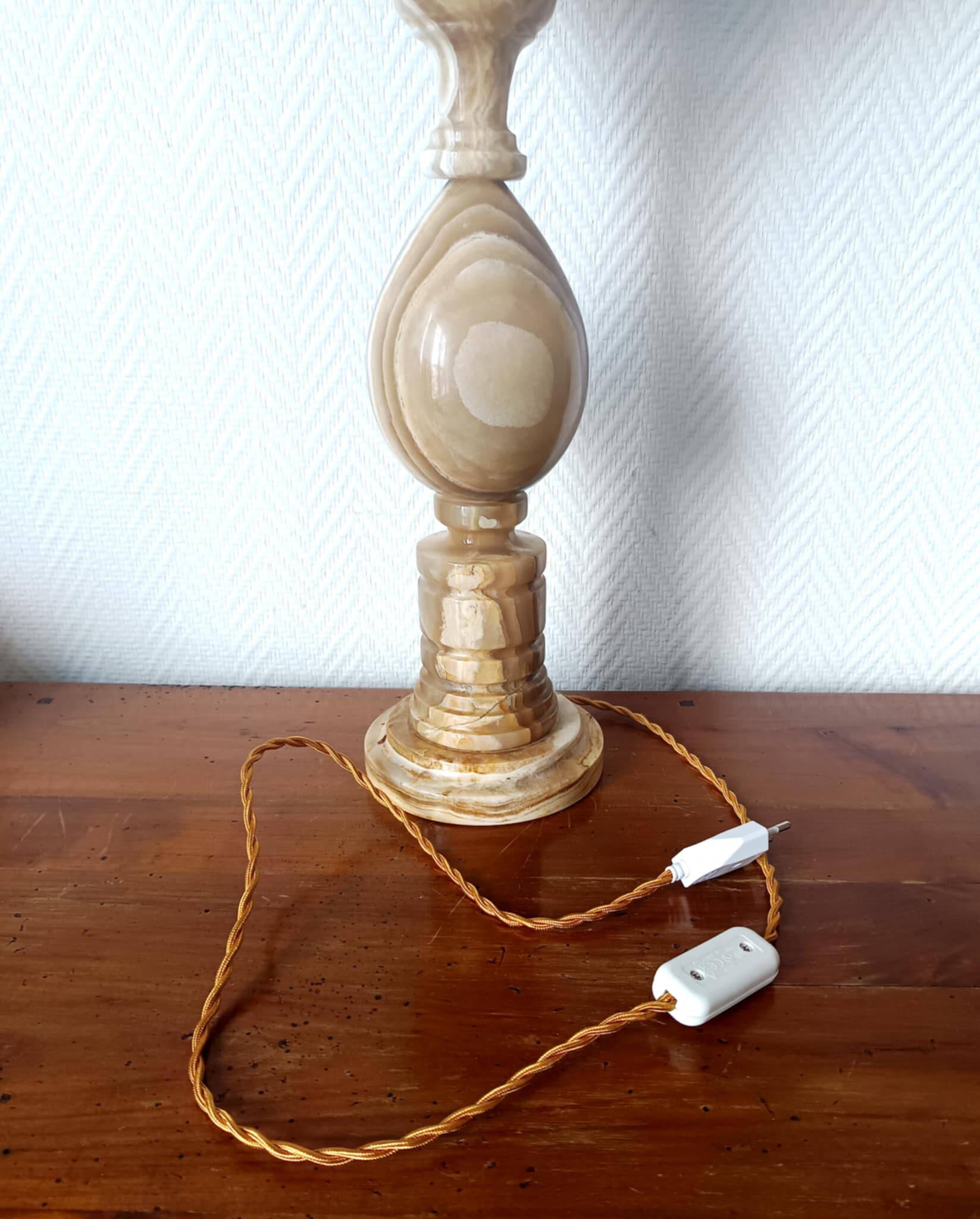 Large onyx and opaline egg lamp 60 cm