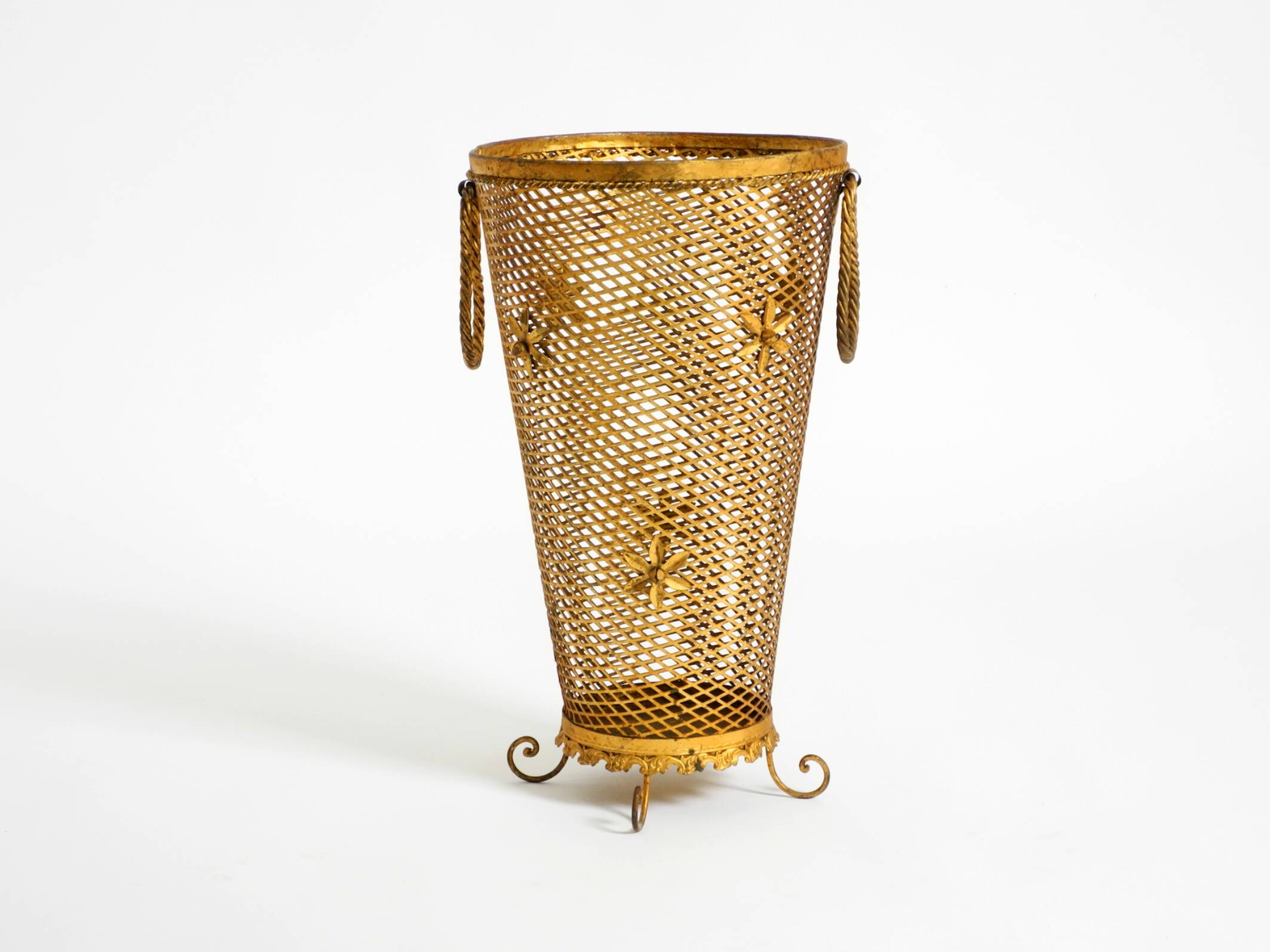 Large Mid-Century Regency umbrella stand made of gilded metal, Italy 1960s