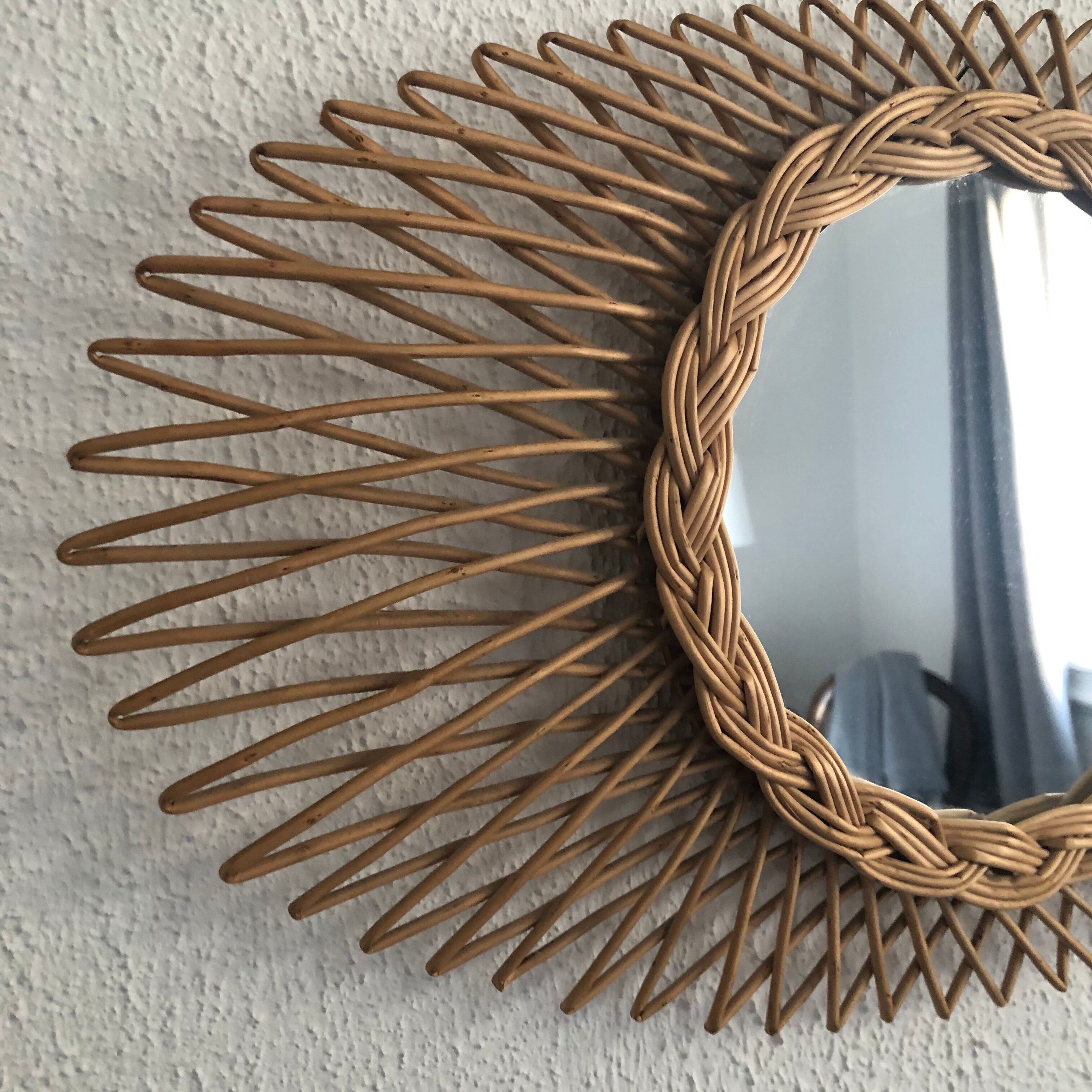 Vintage oval rattan sun mirror 1960 - 52 x 30 cm