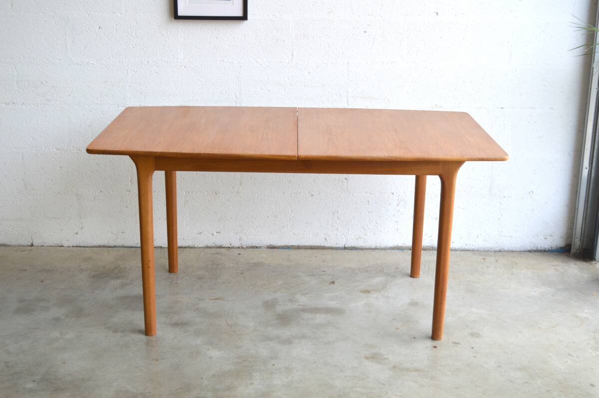 Table McIntosh rallonge papillon 147cm