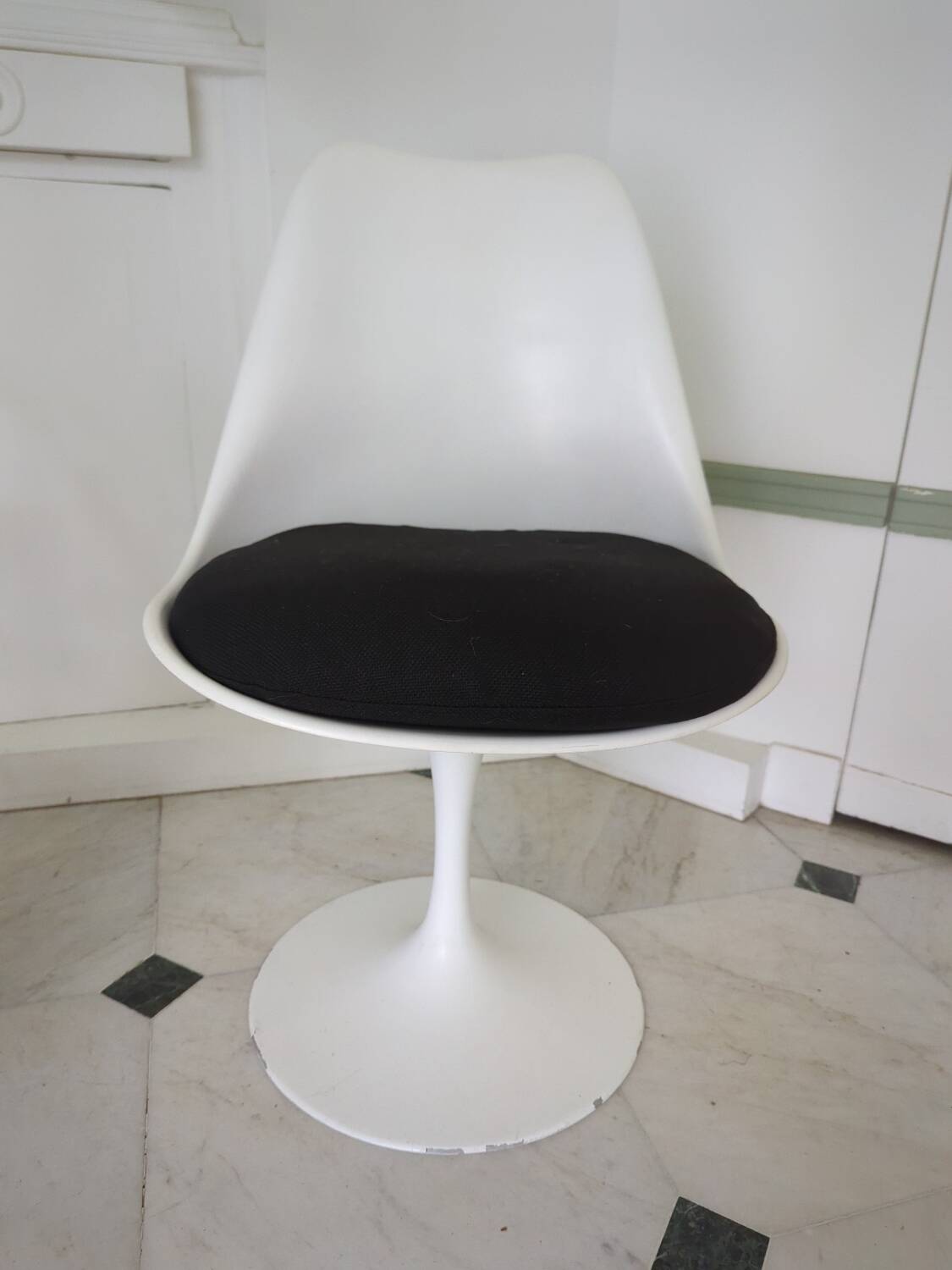 Chaise Tulip Knoll pivotante Saarinen