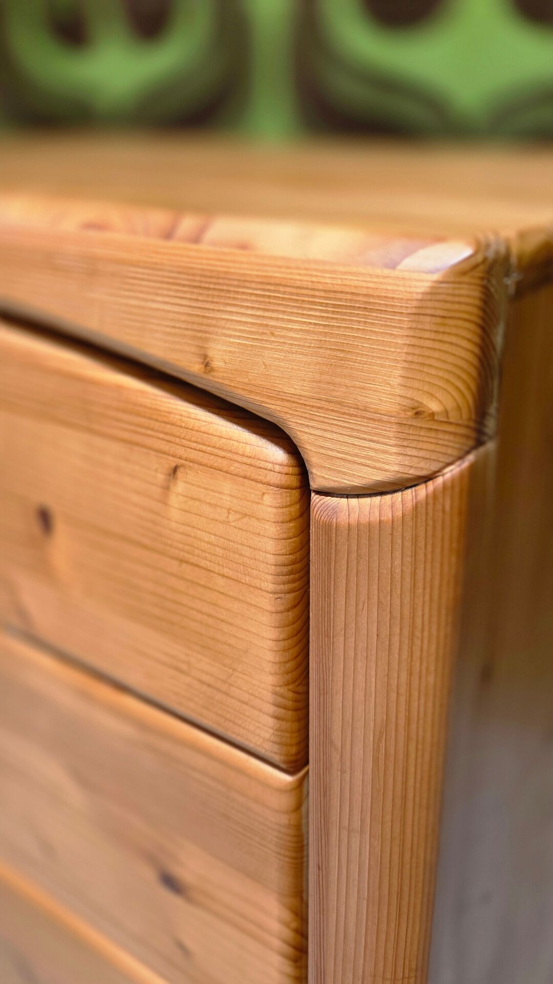 Vintage solid pine chest of drawers Danish Scandinavian style 1980s