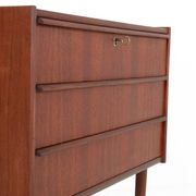 Mid-century teak chest of drawers / dresser / Danish modern design / 1960s