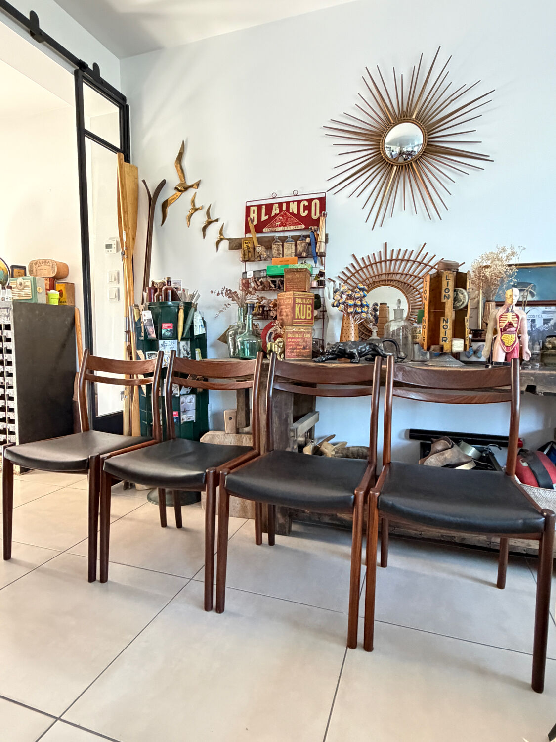 Set of 4 Mid-Century chairs – Gessef (Italy)