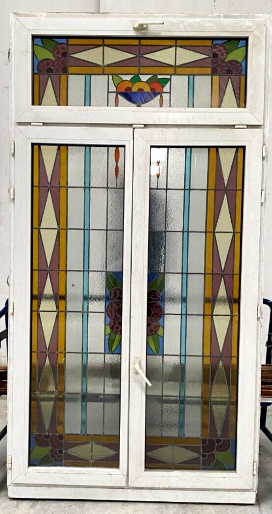 Pair of two-leaf windows in 20th century Art Deco stained glass