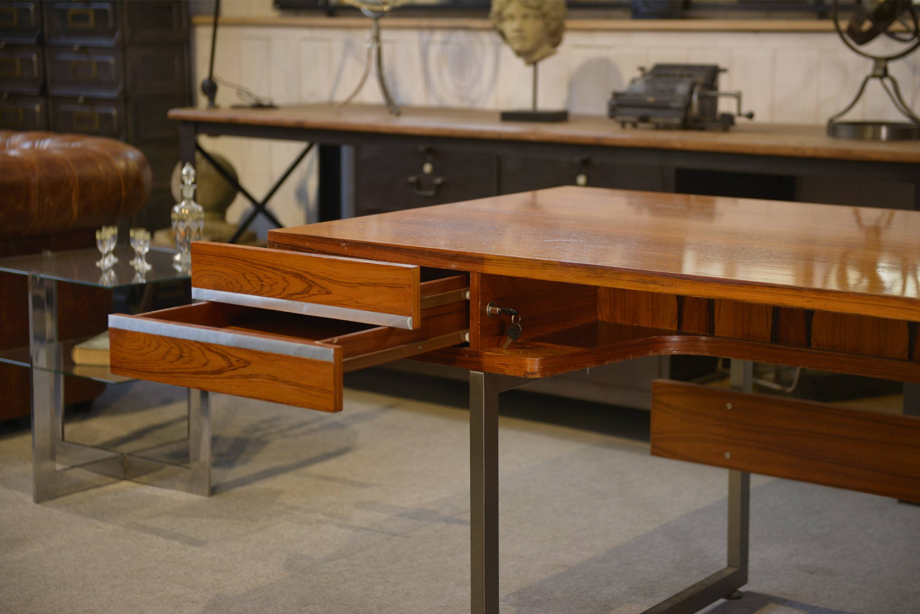 Minister's desk in rosewood by Claude Gaillard and Henri Lesetre for Ligne Roset 1970s