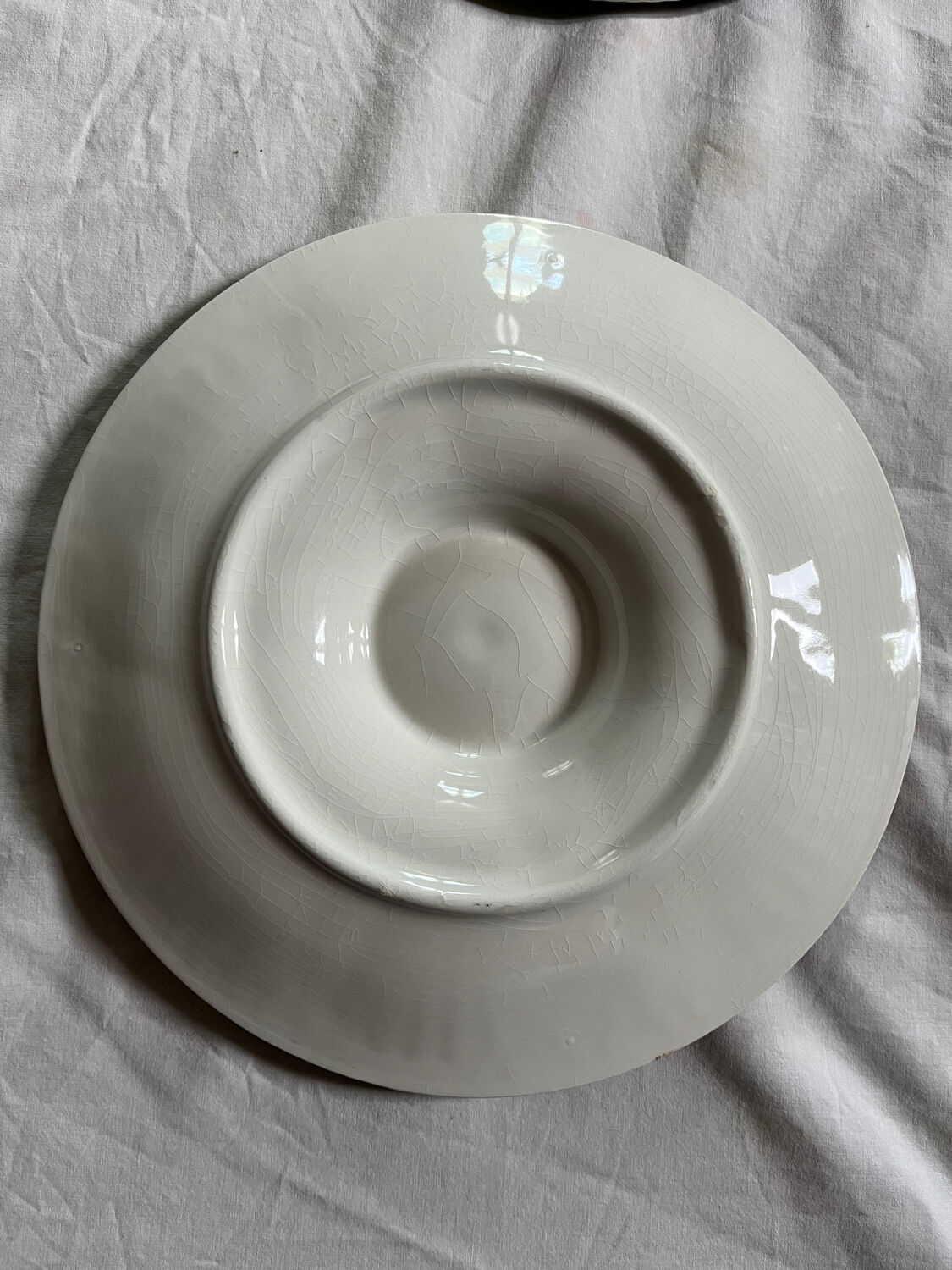 Lot d’assiettes à huîtres en barbotine