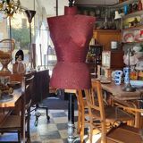 Model Bust 50s