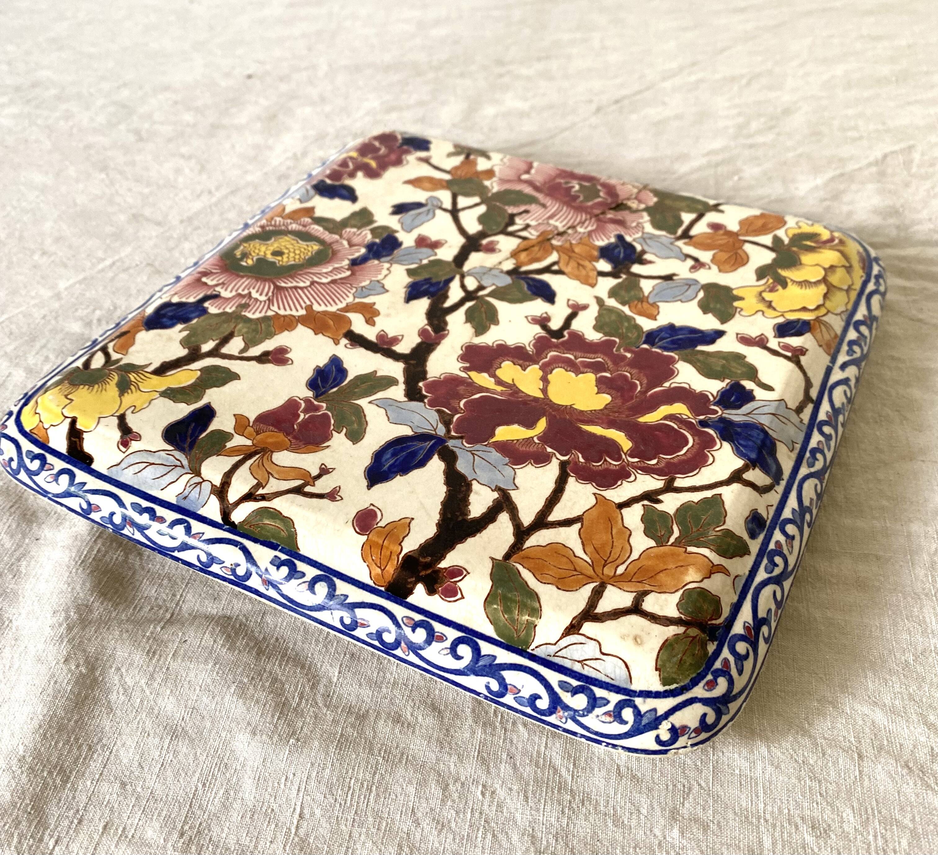 Gien earthenware trivet, Peonies