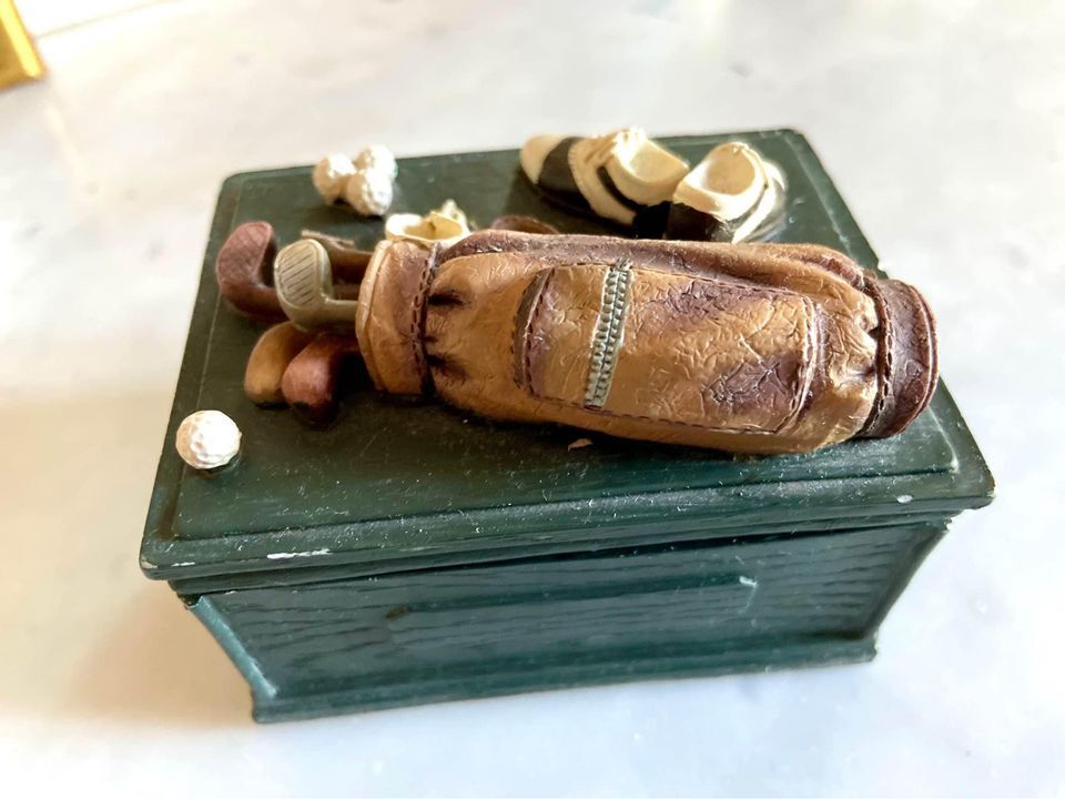 Golf-themed box