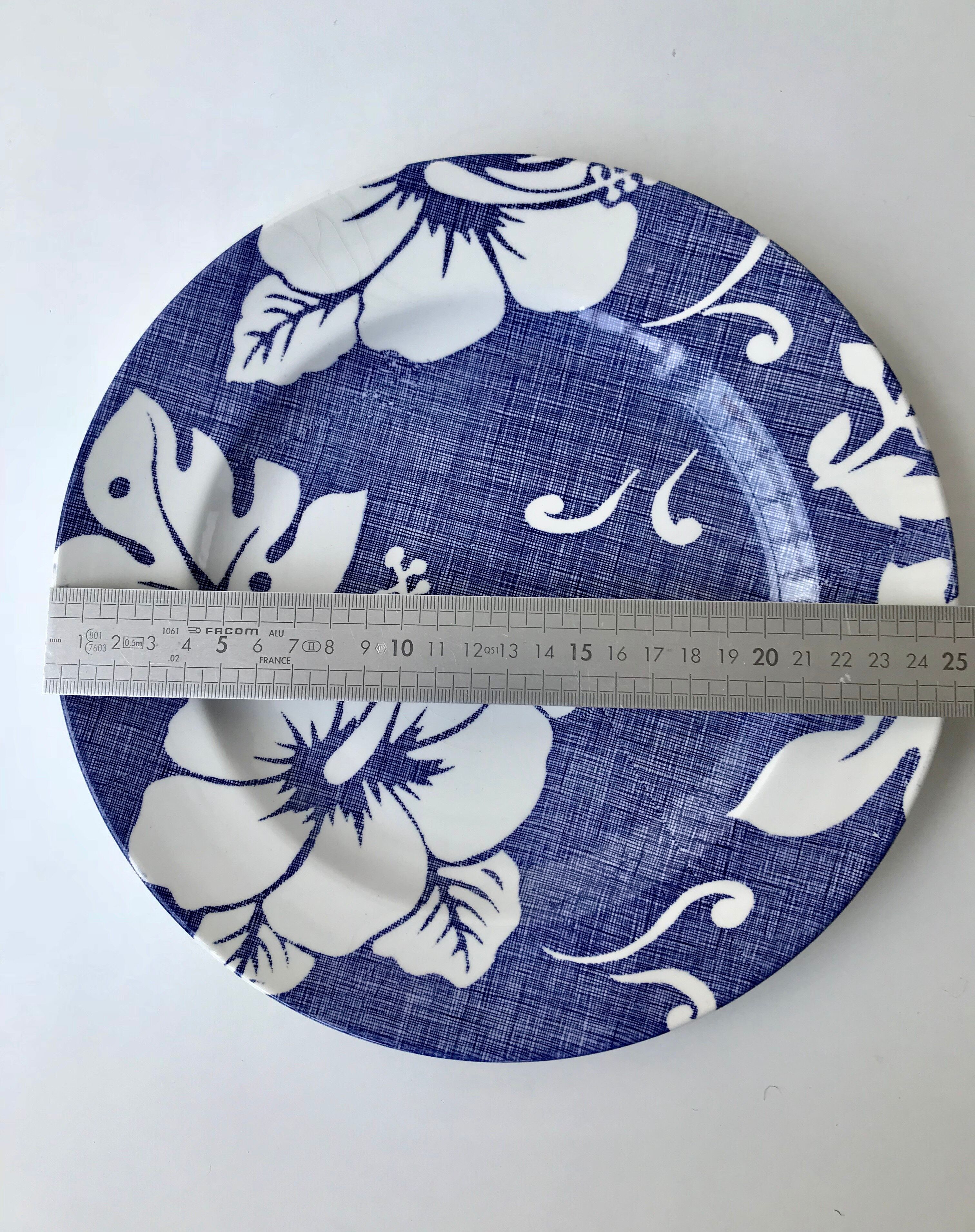 Two plates vinatge Polynesia Hibiscus