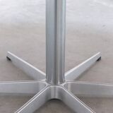 Large 'circular' oak dining table by Arne Jacobsen for Fritz Hansen, 1966