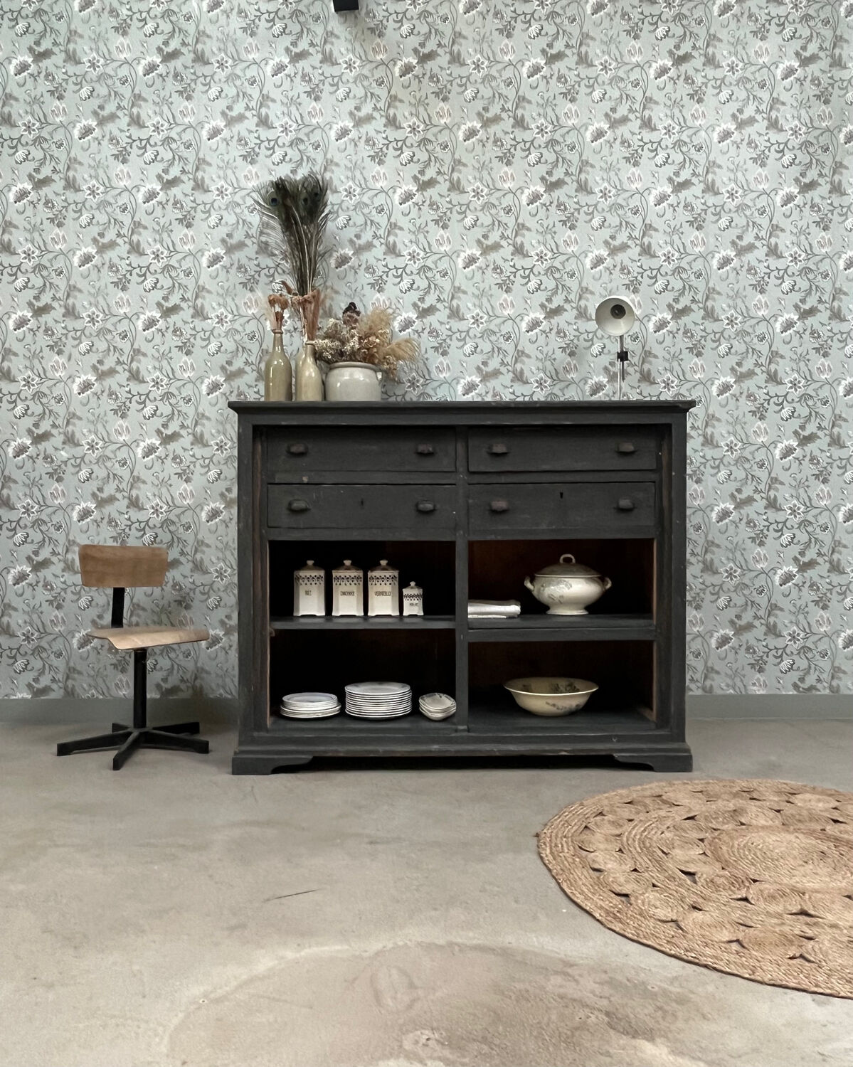 Patinated workshop furniture