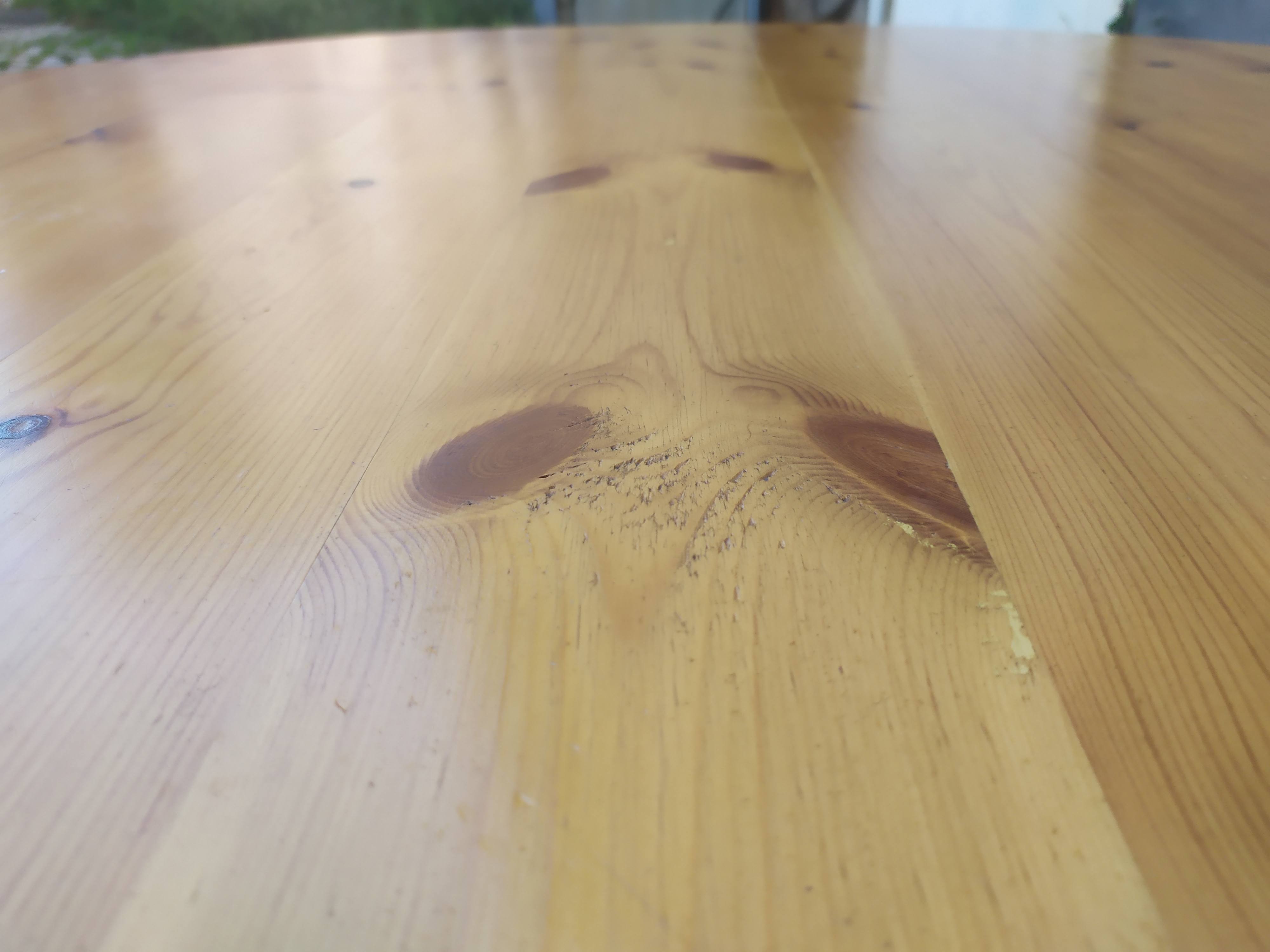 Table et banc châlet de montagne