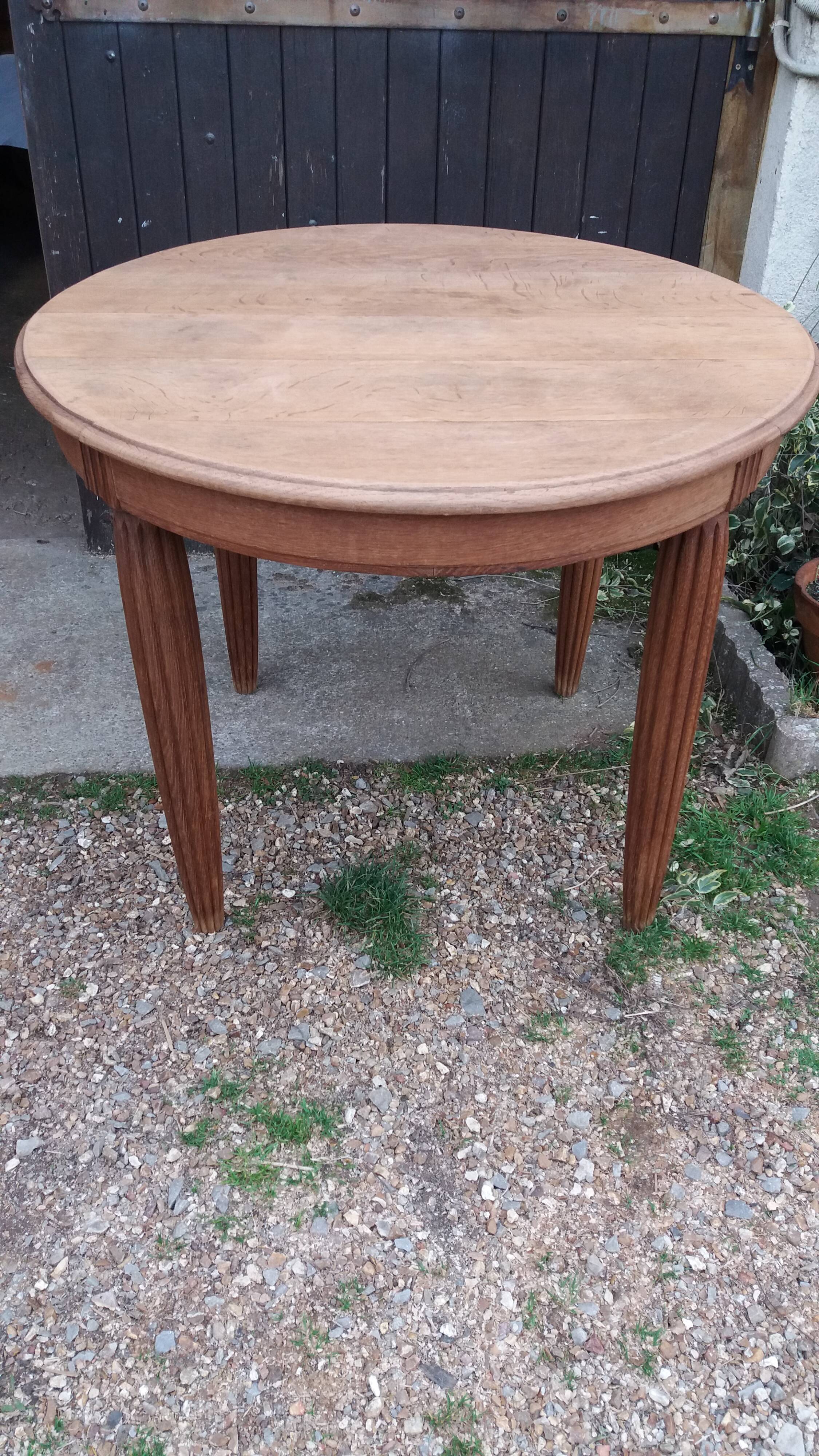 Art Deco table in solid oak