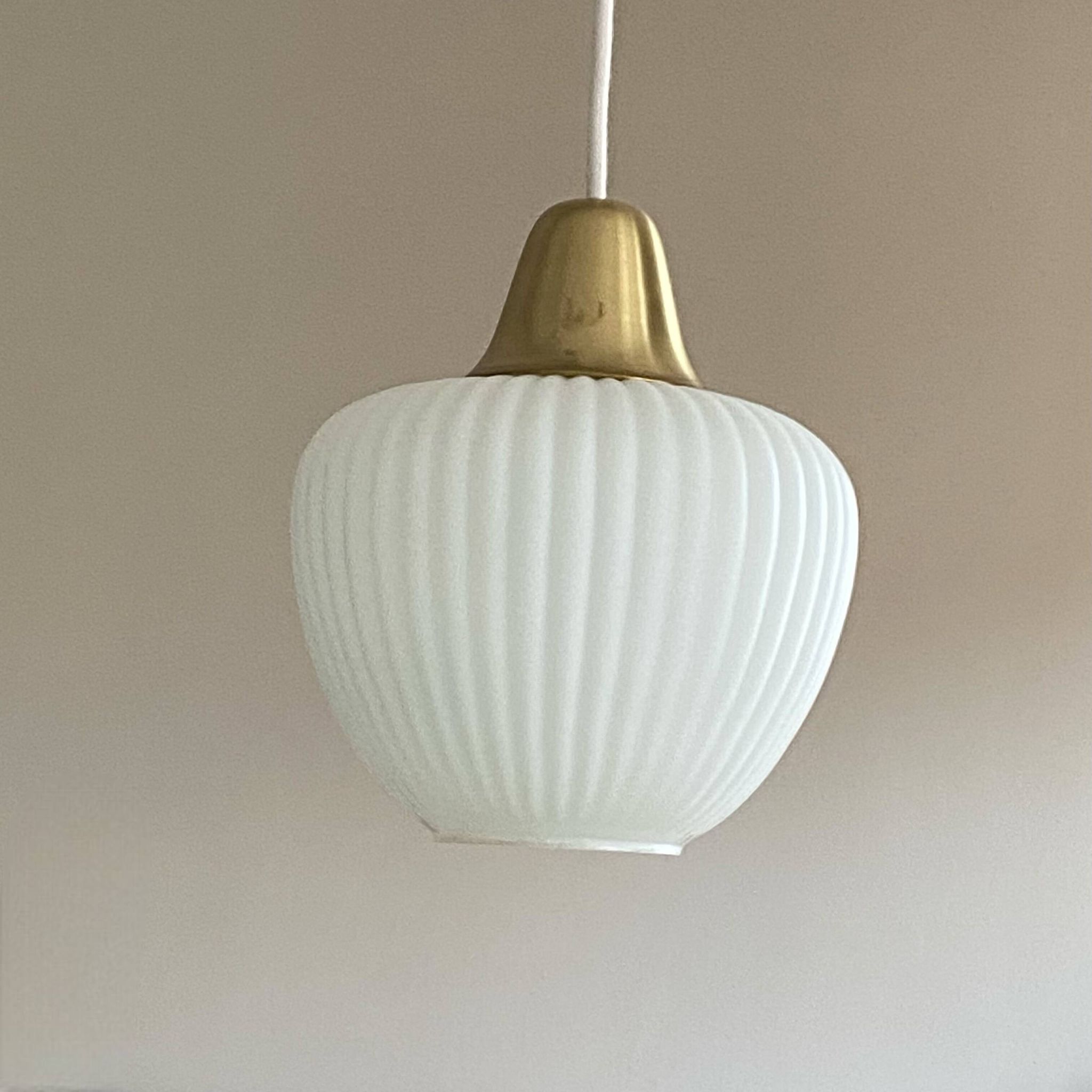 Antique pendant light in white glass and brass, vintage decoration