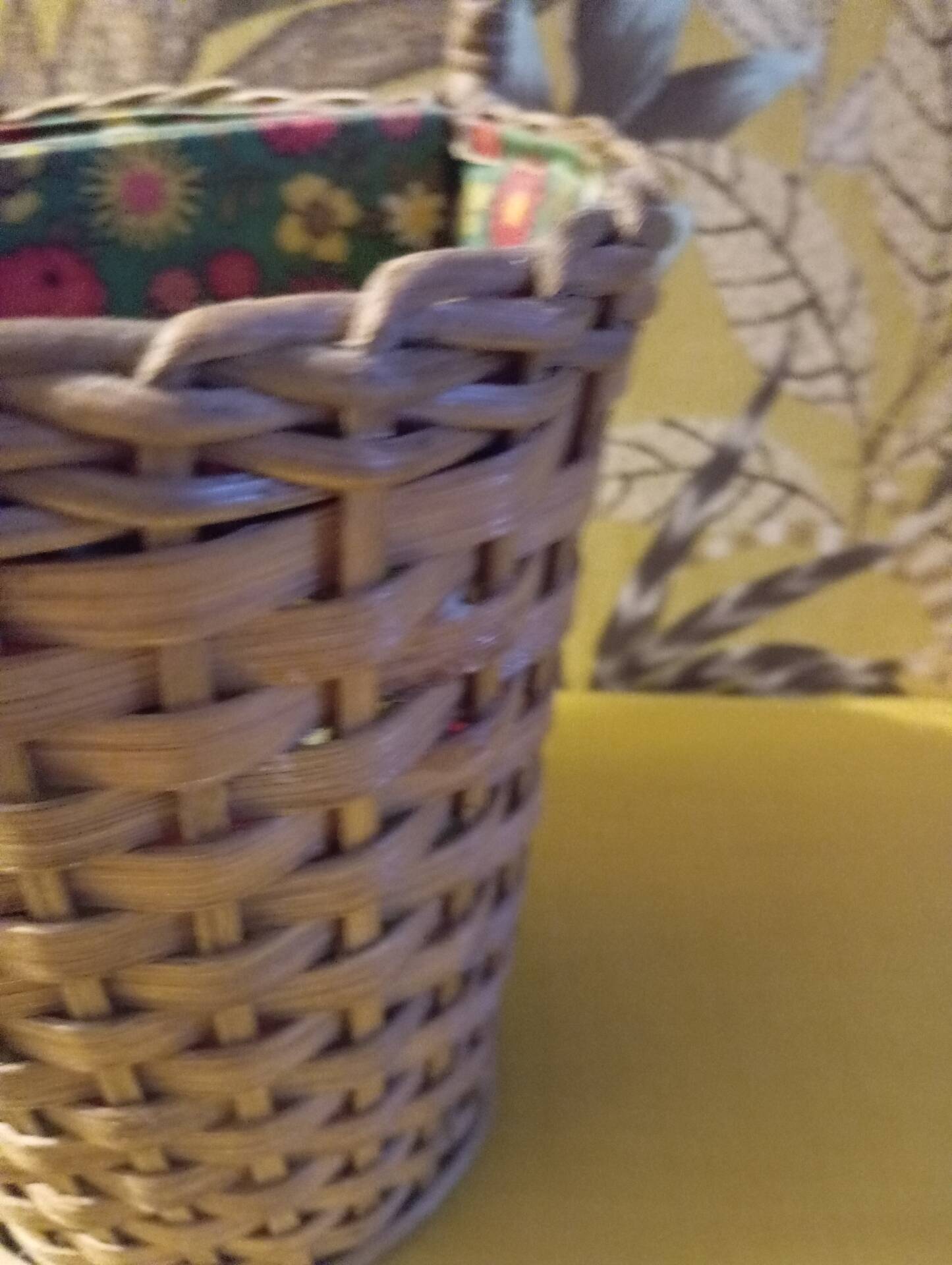 Woven wicker bottle basket. Flower Power. Very good condition.