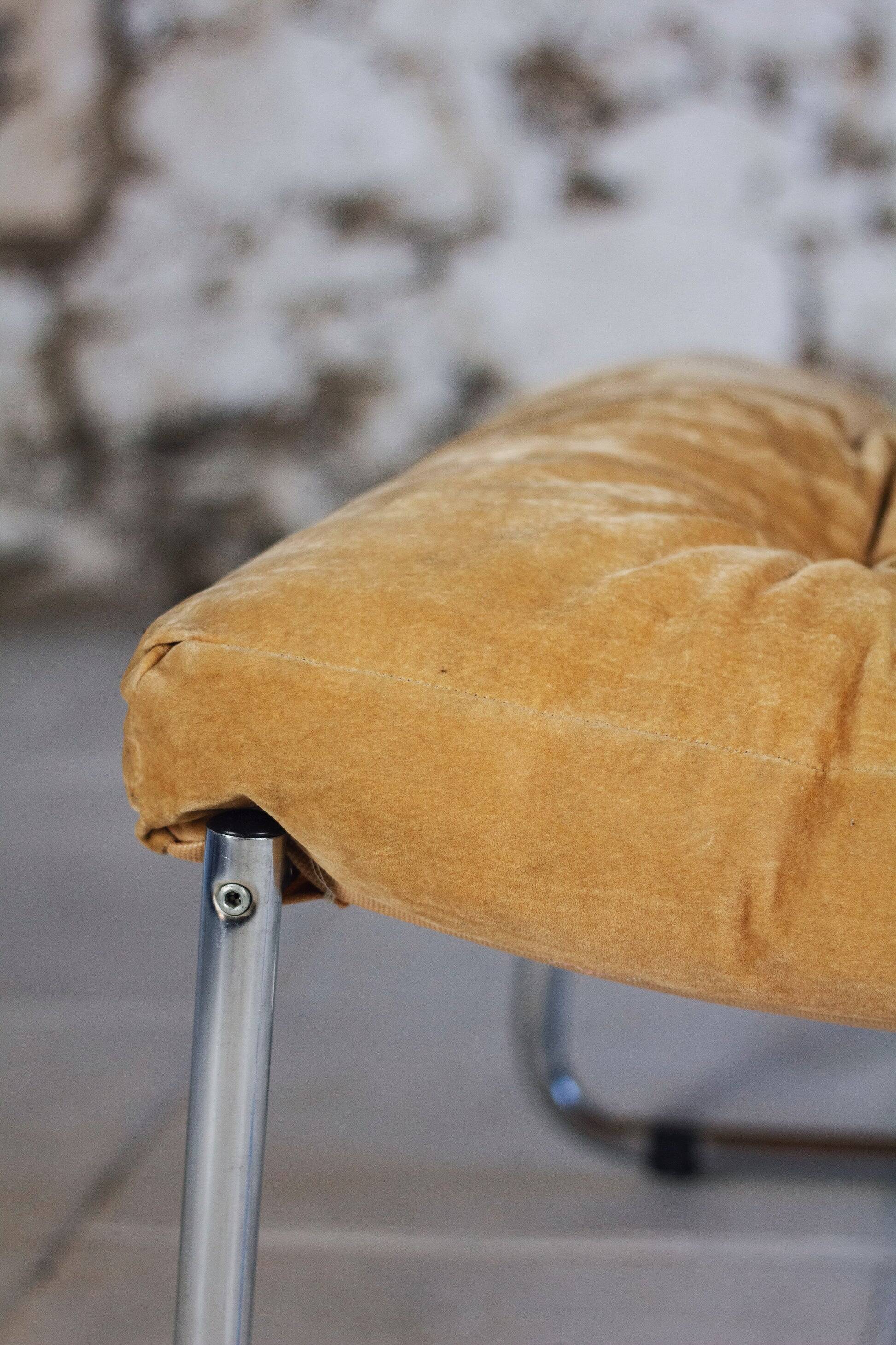 Vintage "Pixi" style armchair in velvet and chrome, 1970