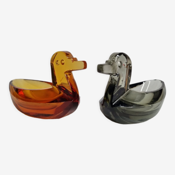 Pair of vintage colored crystal salerons, 8 cm