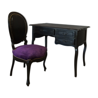 Bureau Louis XV noir avec sa chaise médaillon