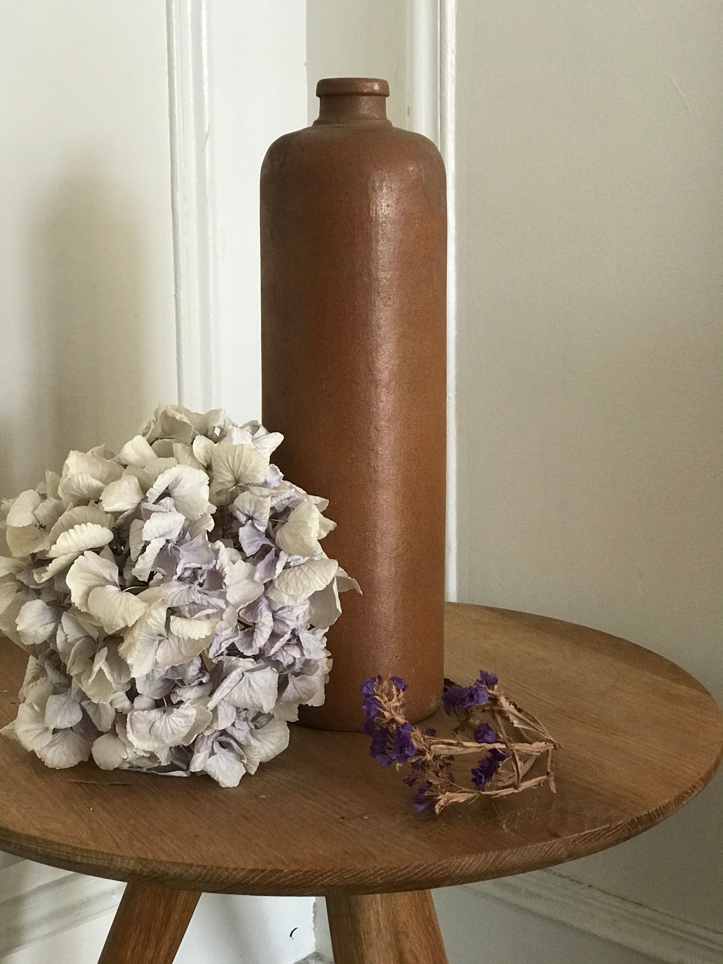 Bottle bottle bottle sandstone