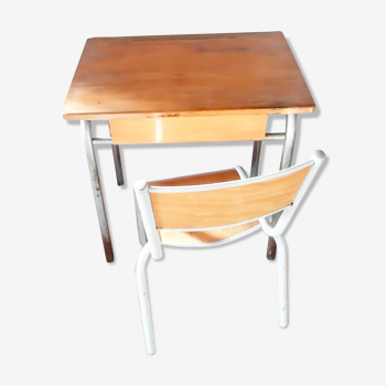 Kindergarten desk and chair from the 1950s