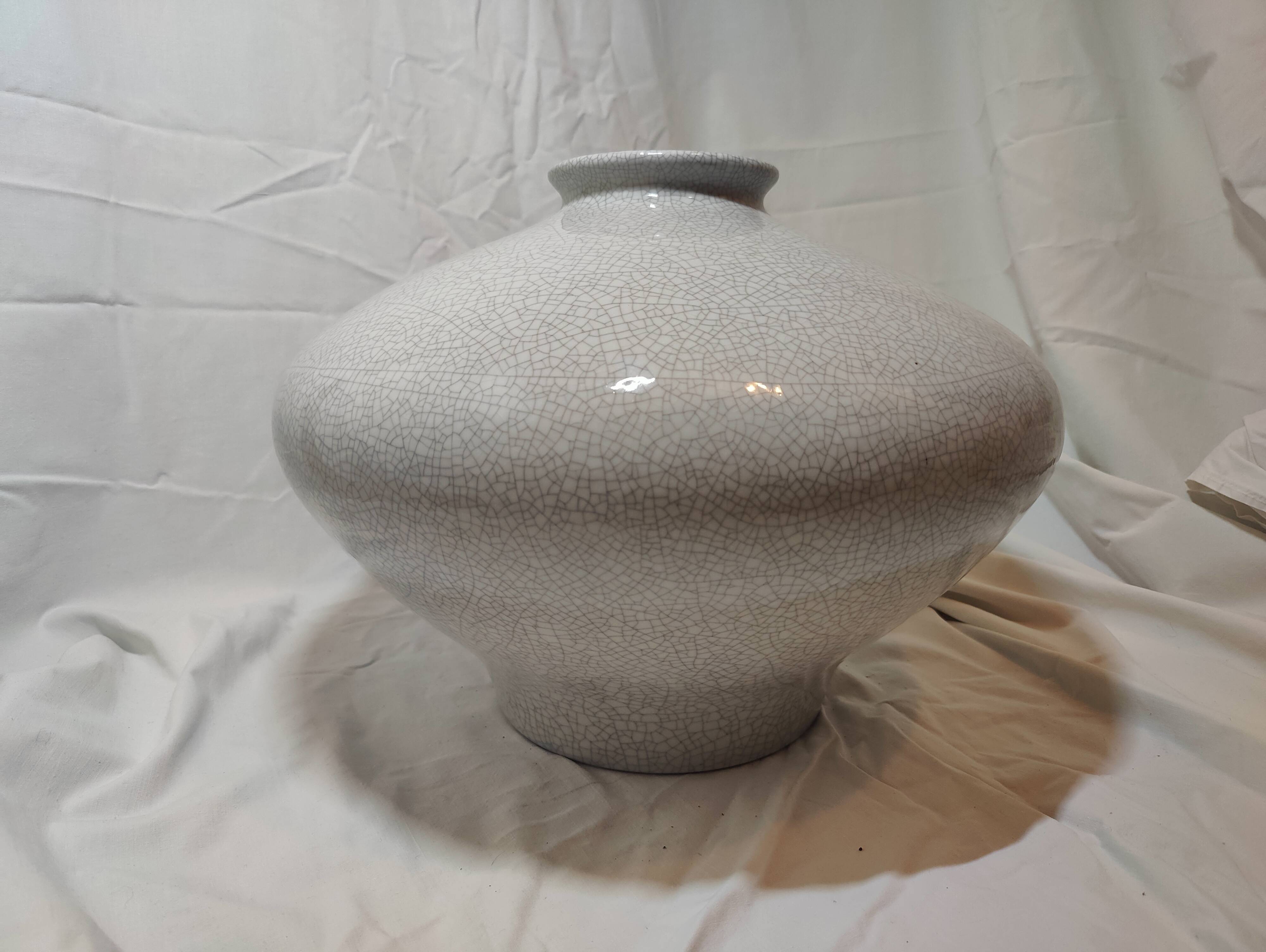 Large Art Deco vase in crackled earthenware