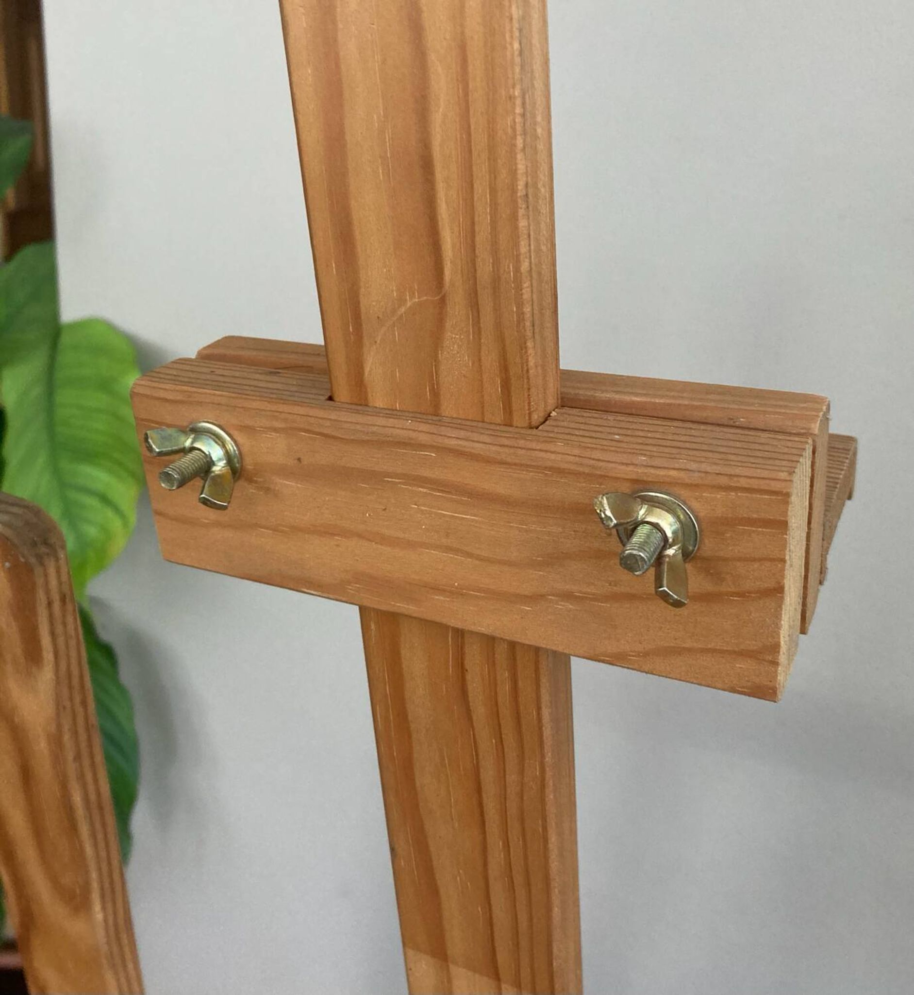 20th century solid pine painter's easel
