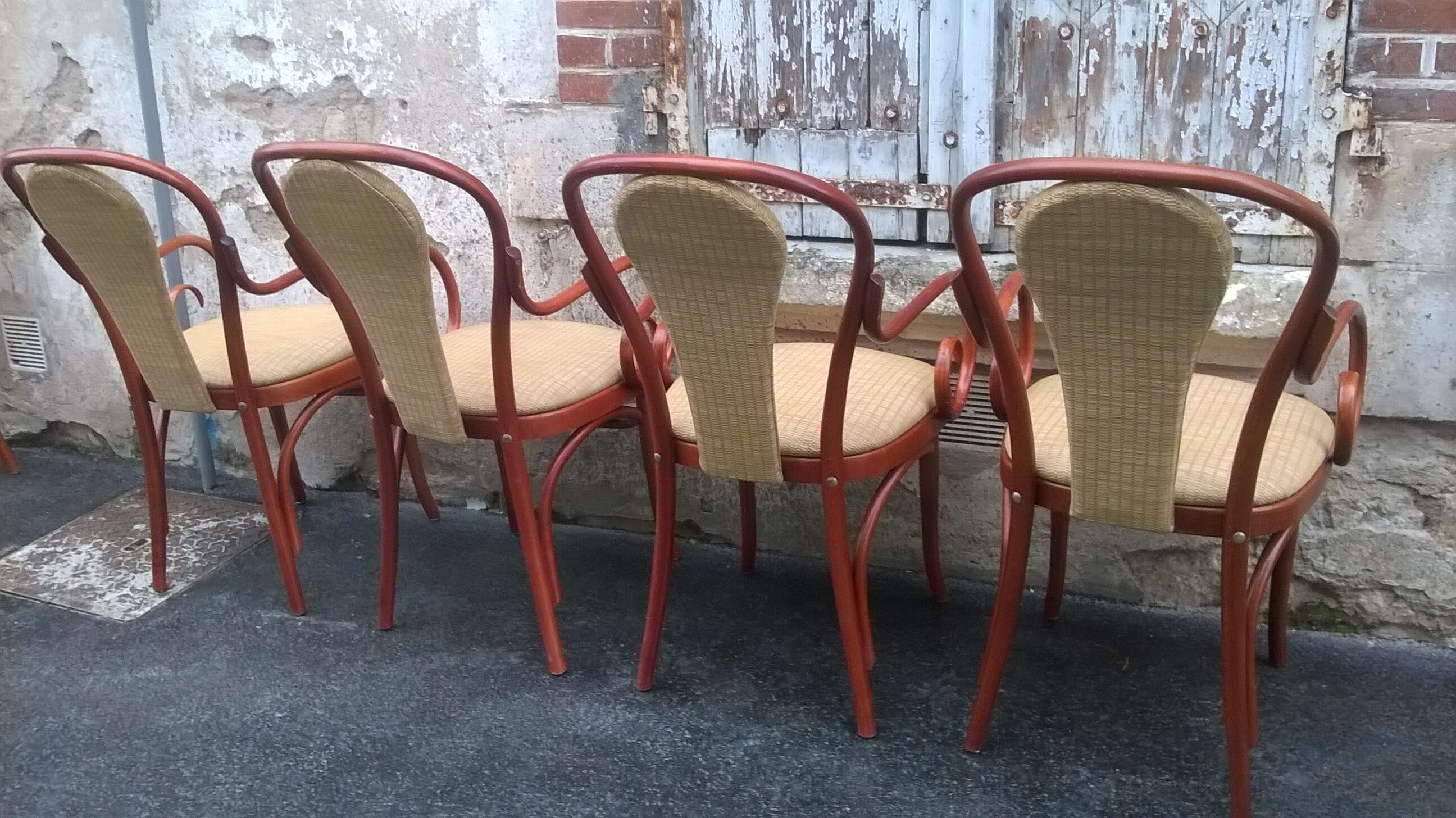 Sets of 4 fmg armchairs