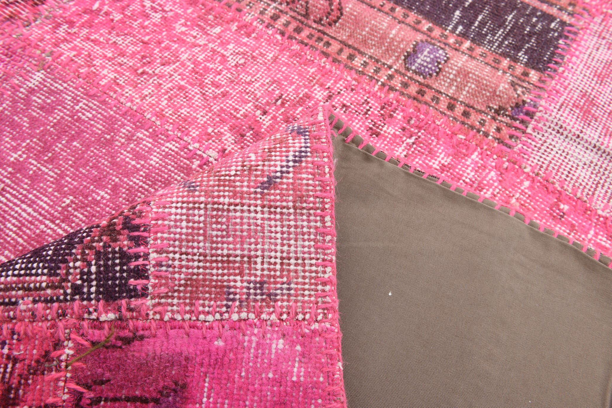 7x10 distressed pink turkish rug 300x208cm