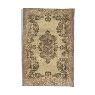 Tapis artisanal anatolien 253 cmx 167 cm