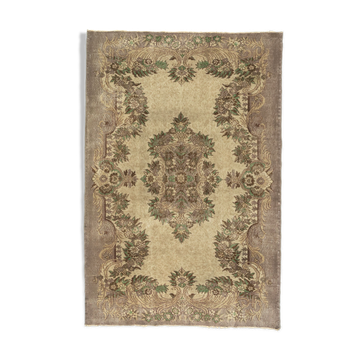 Anatolian handmade rug 253 cmx 167 cm
