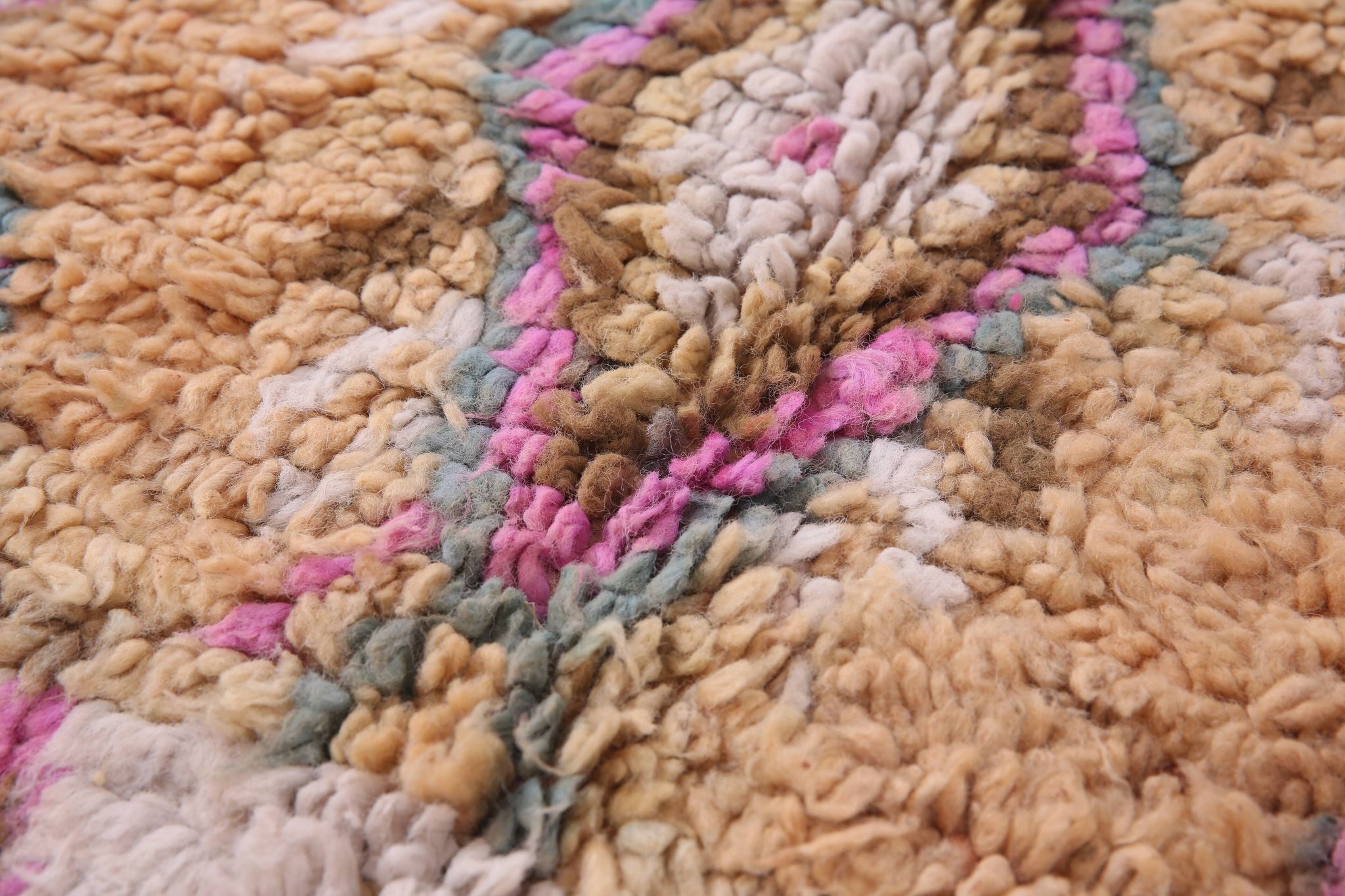 Peach Vintage Moroccan Rug 182 x 348 cm - Berber Wool Rug For Living Room