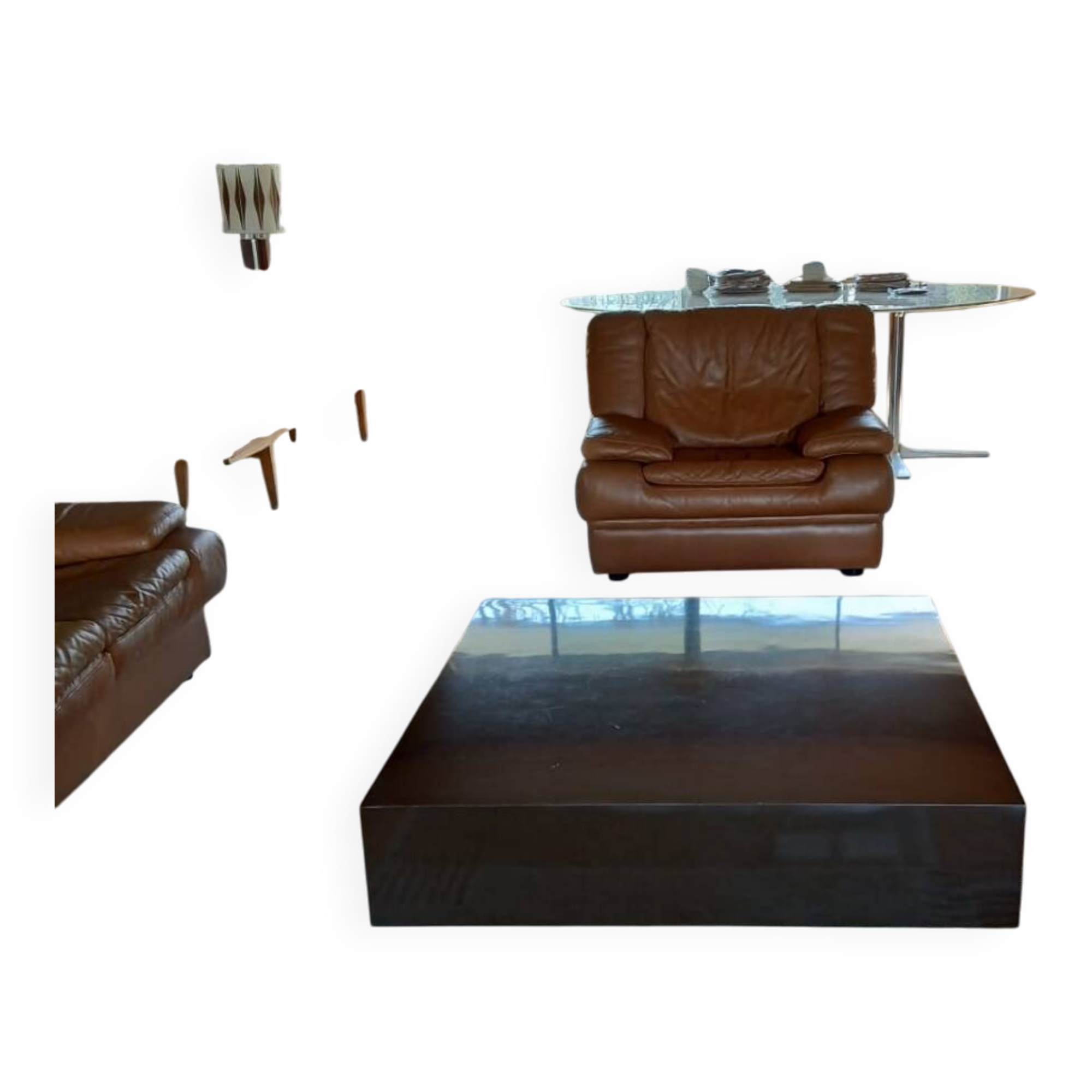 Lacquered cube coffee table – 1970s modernist design