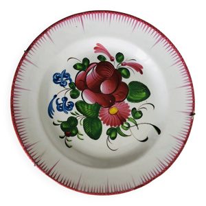 assiette en faïence