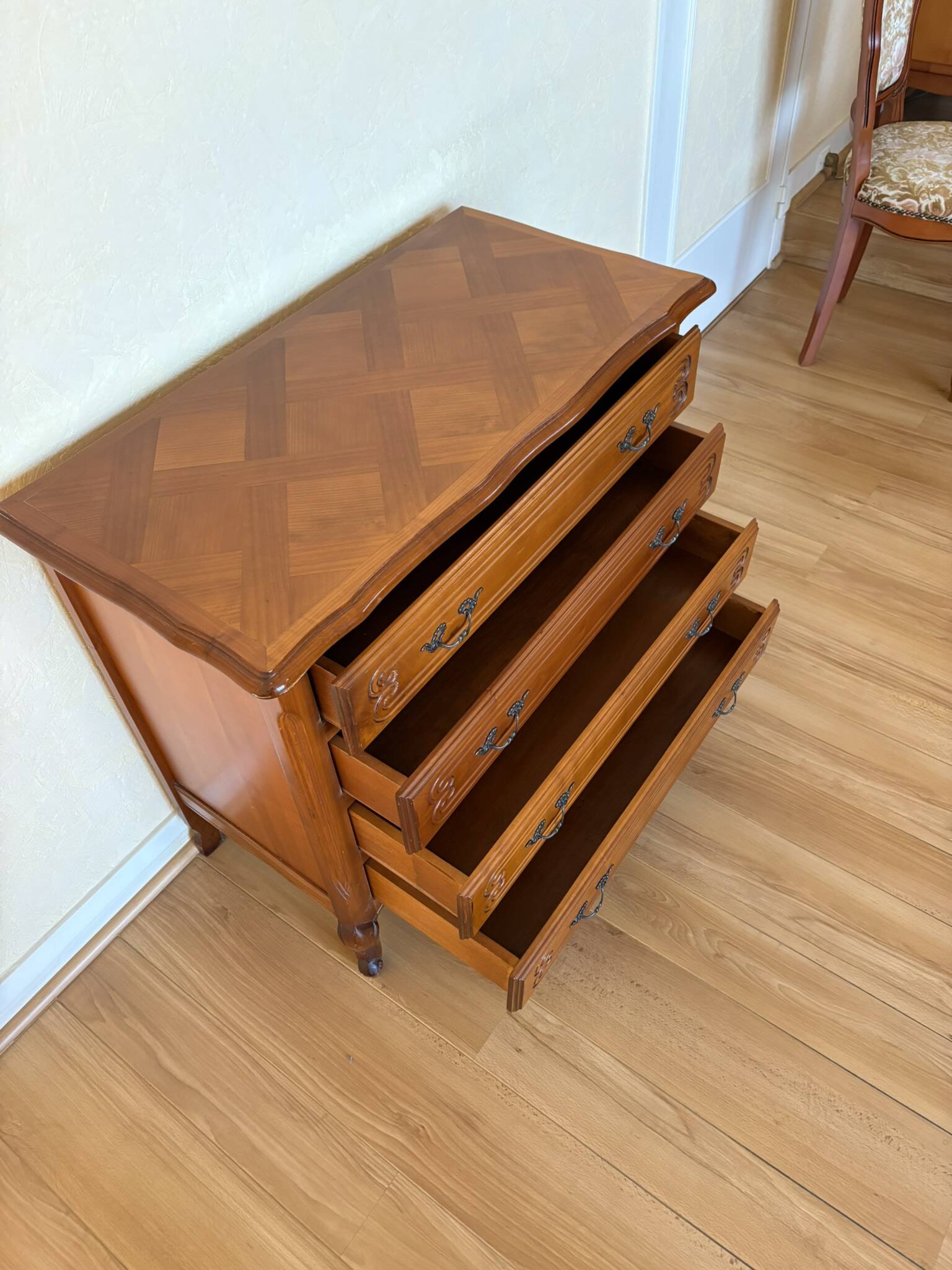 Vintage solid wood chest of drawers, Louis XV style